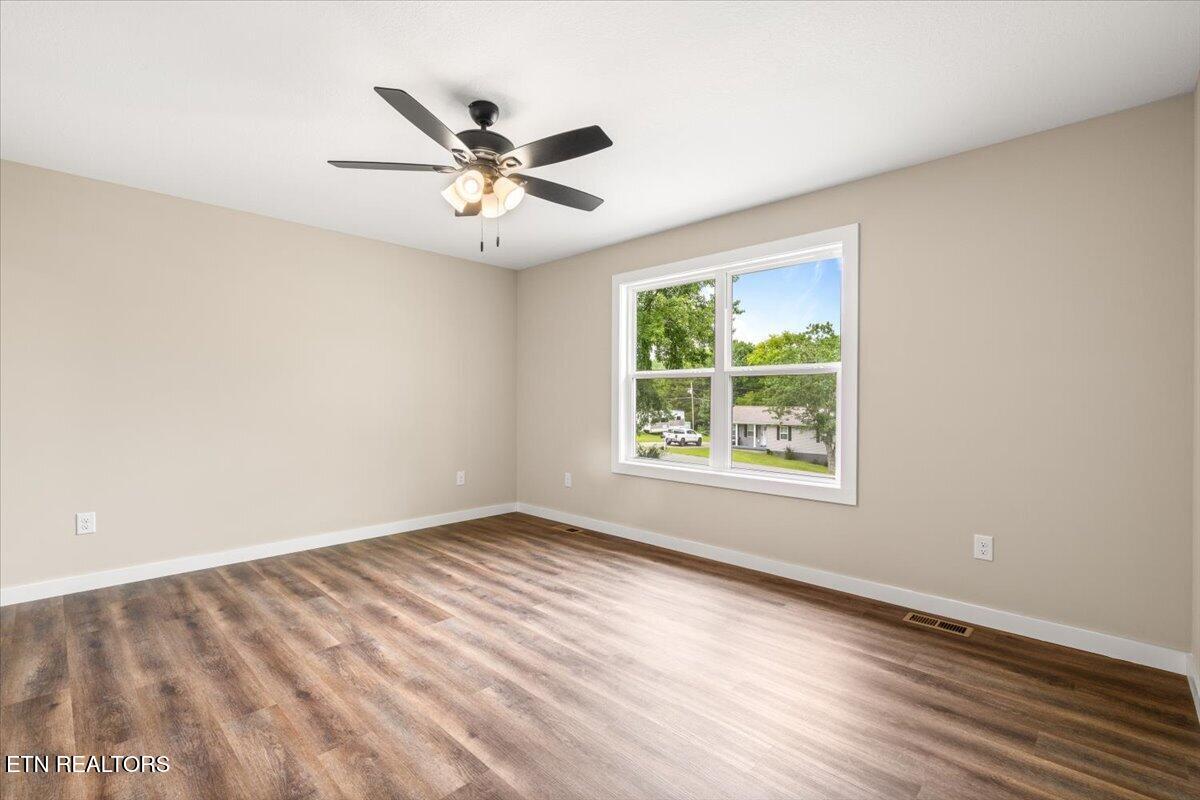 309 Valley View Road Lafollette TN 37766