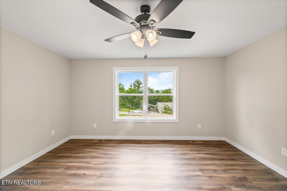 309 Valley View Road Lafollette TN 37766