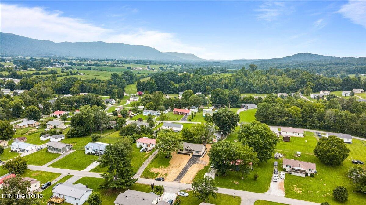 309 Valley View Road Lafollette TN 37766