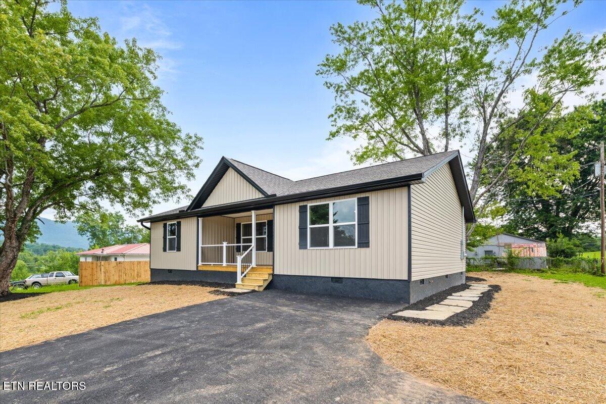309 Valley View Road Lafollette TN 37766