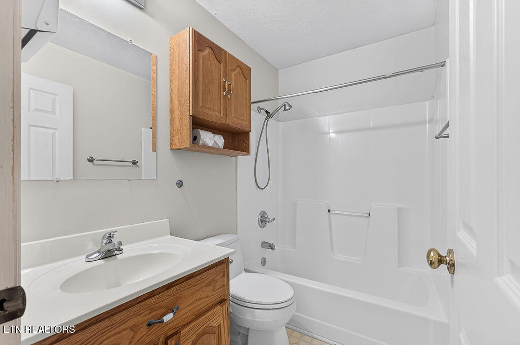 4258 Saint Lucia Lane Knoxville TN 37921