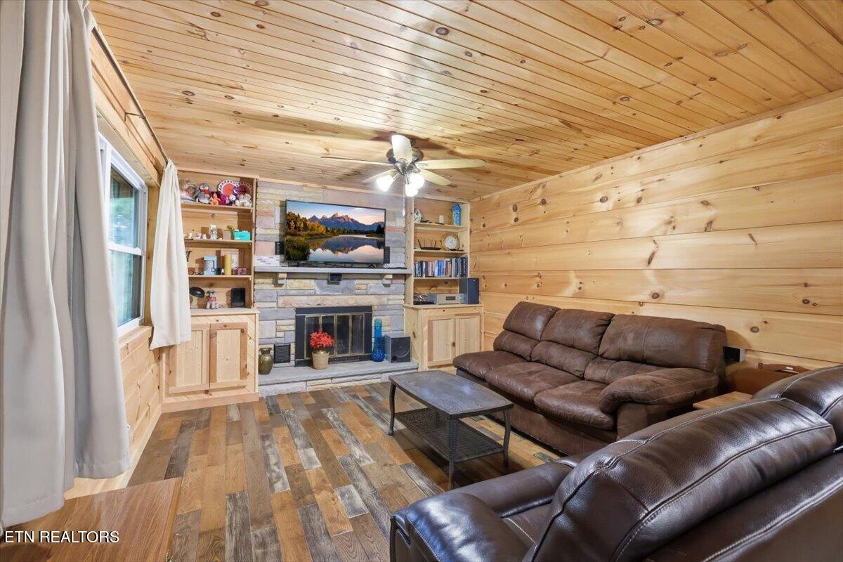 1670 Slover Springs Road Dandridge TN 37725