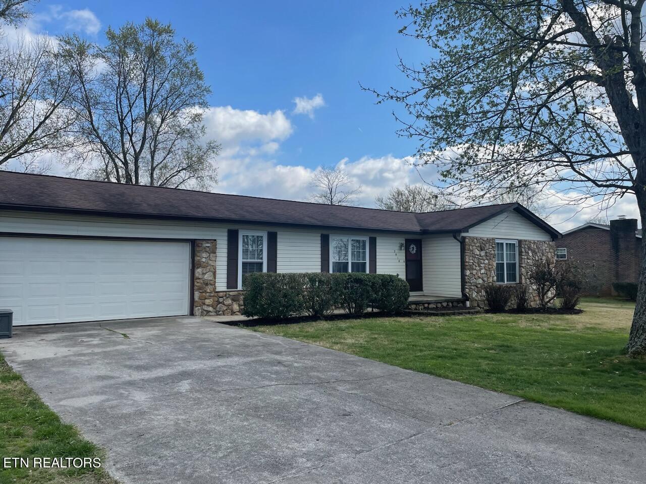 2918 W Woodbine Drive Maryville TN 37803