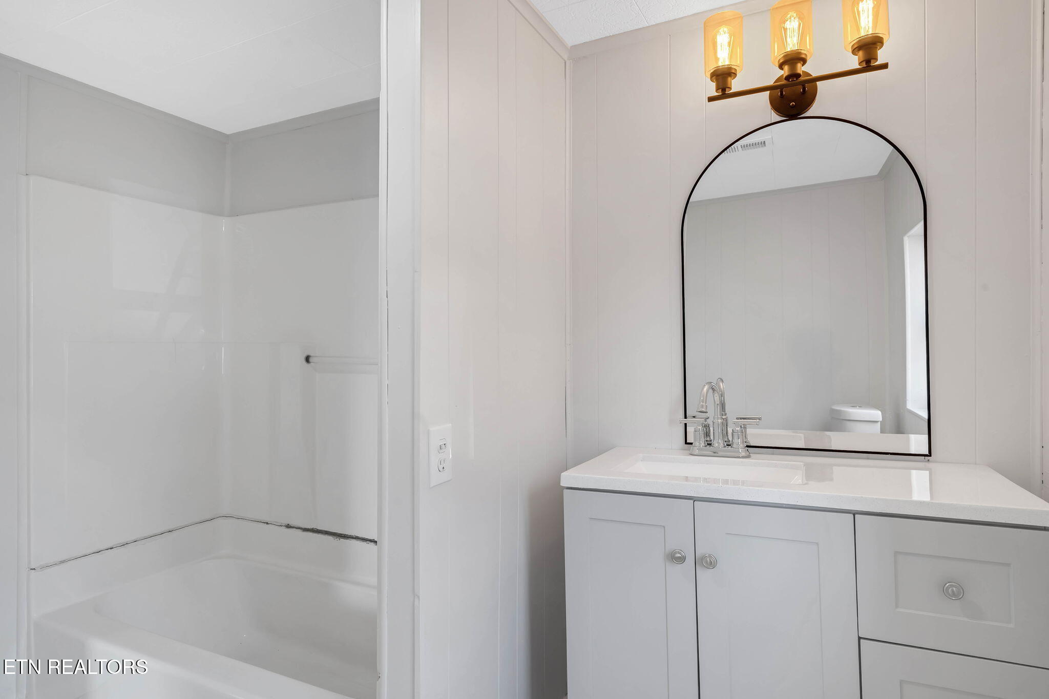 213 Mountain Road Clinton TN 37716