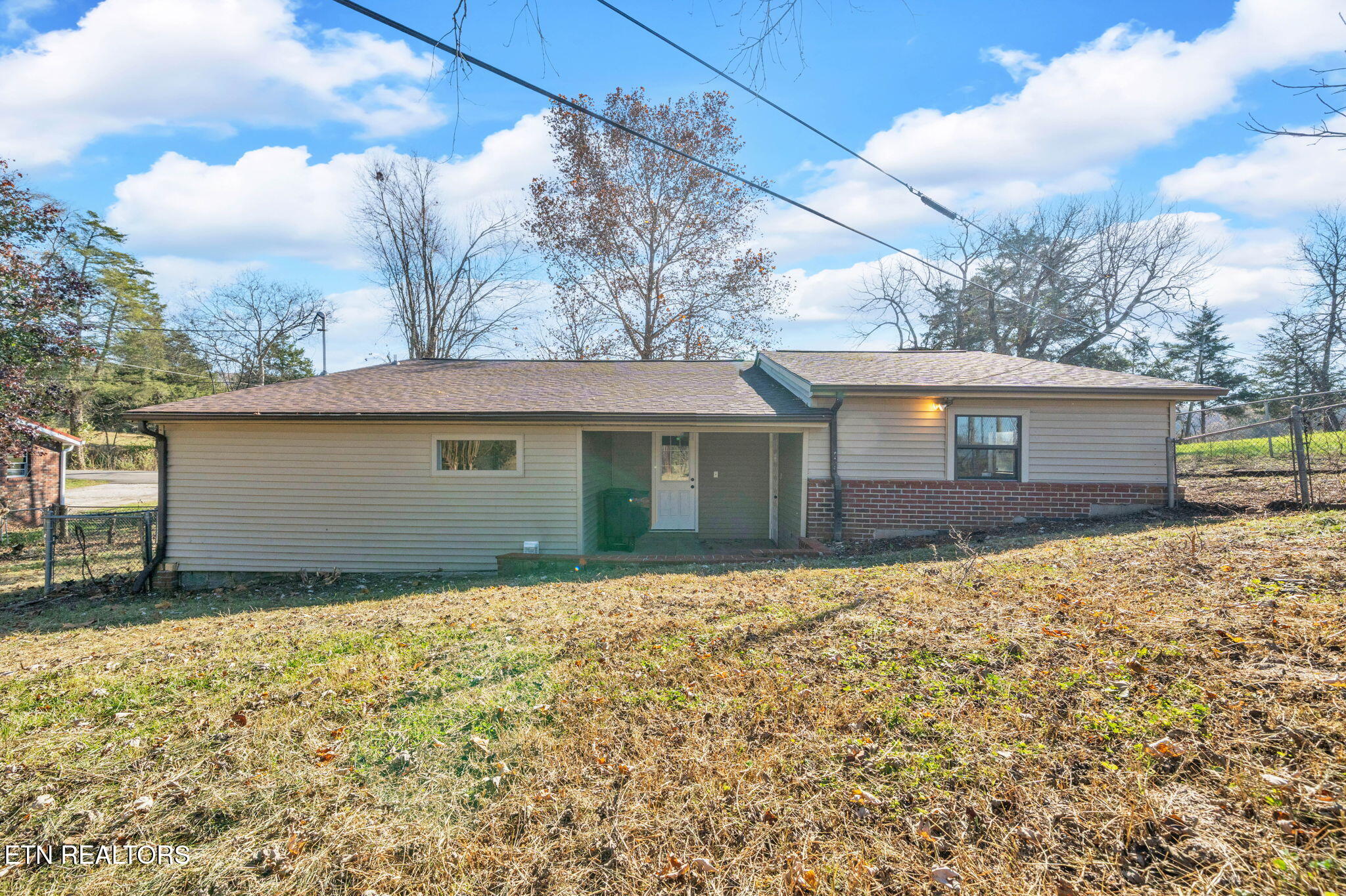 213 Mountain Road Clinton TN 37716