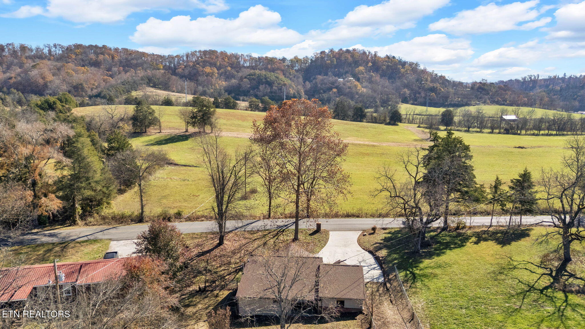 213 Mountain Road Clinton TN 37716