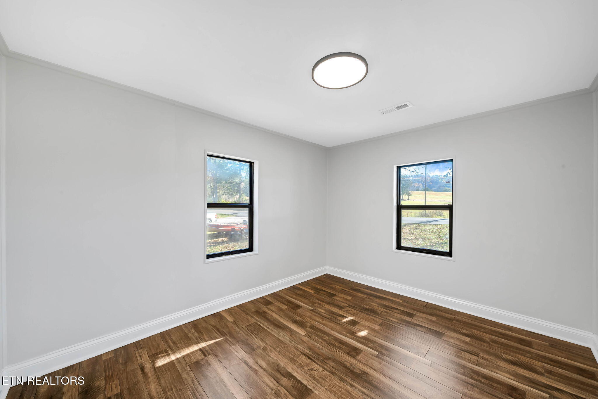 213 Mountain Road Clinton TN 37716