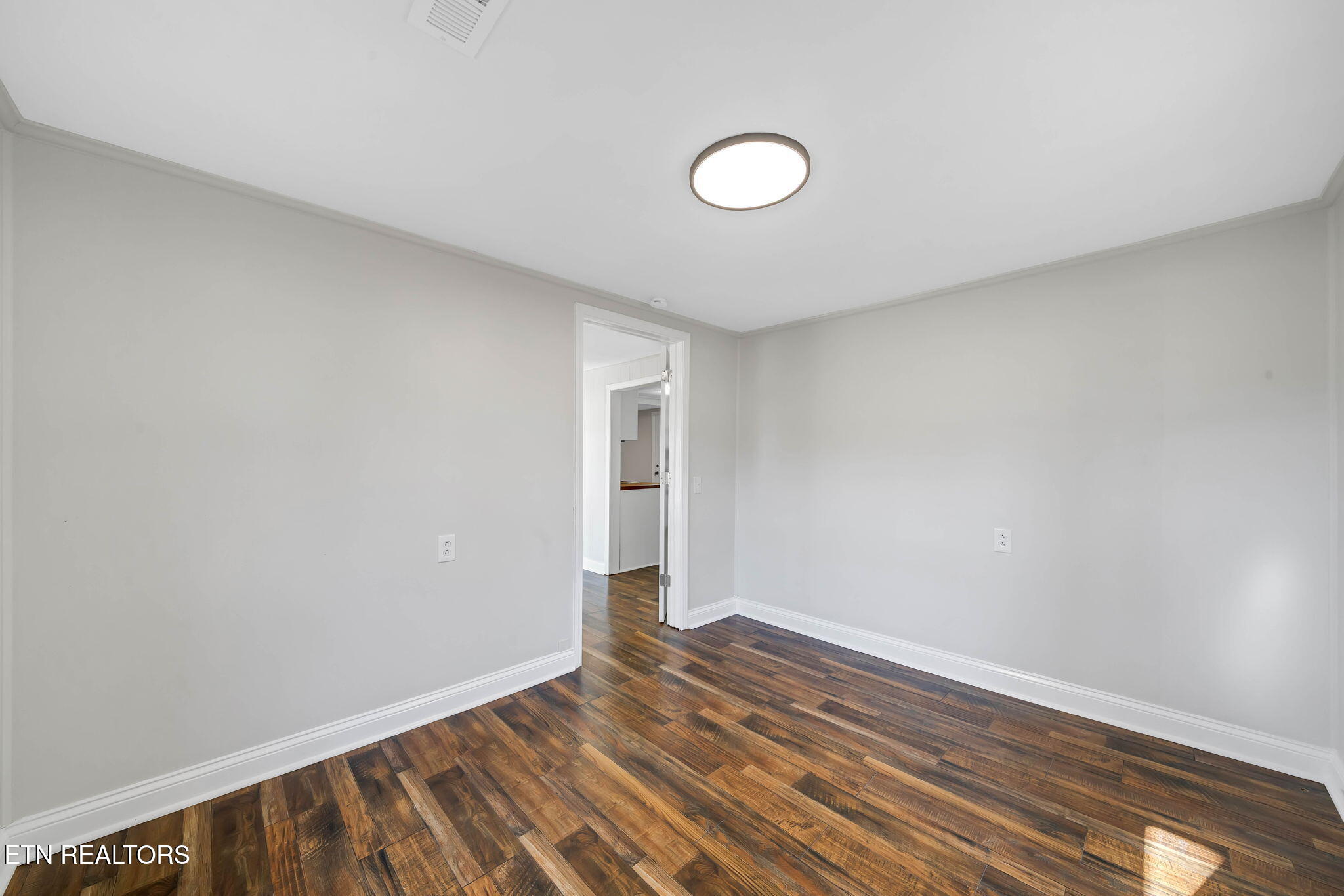 213 Mountain Road Clinton TN 37716