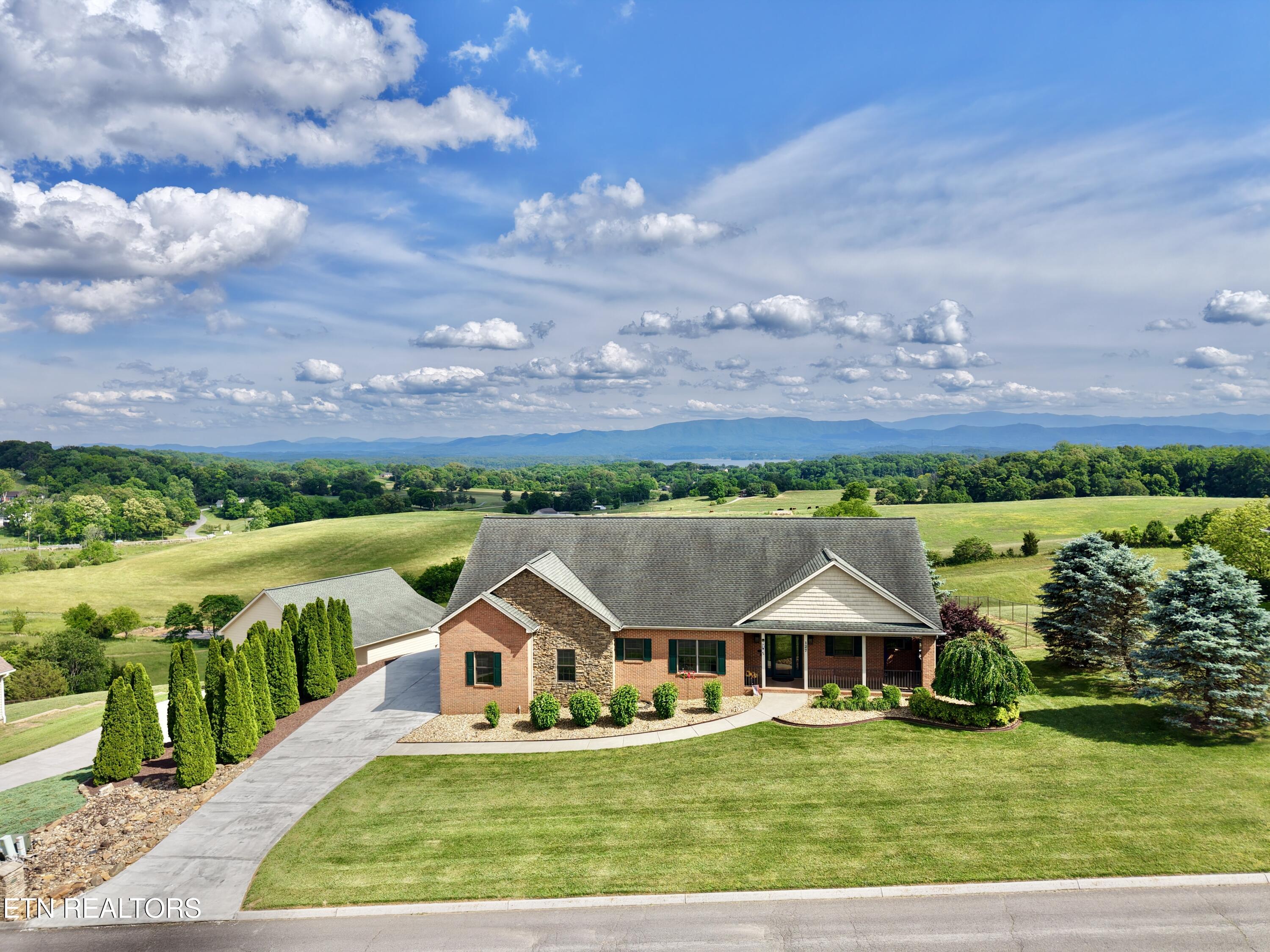 127 Golf View Boulevard Dandridge TN 37725