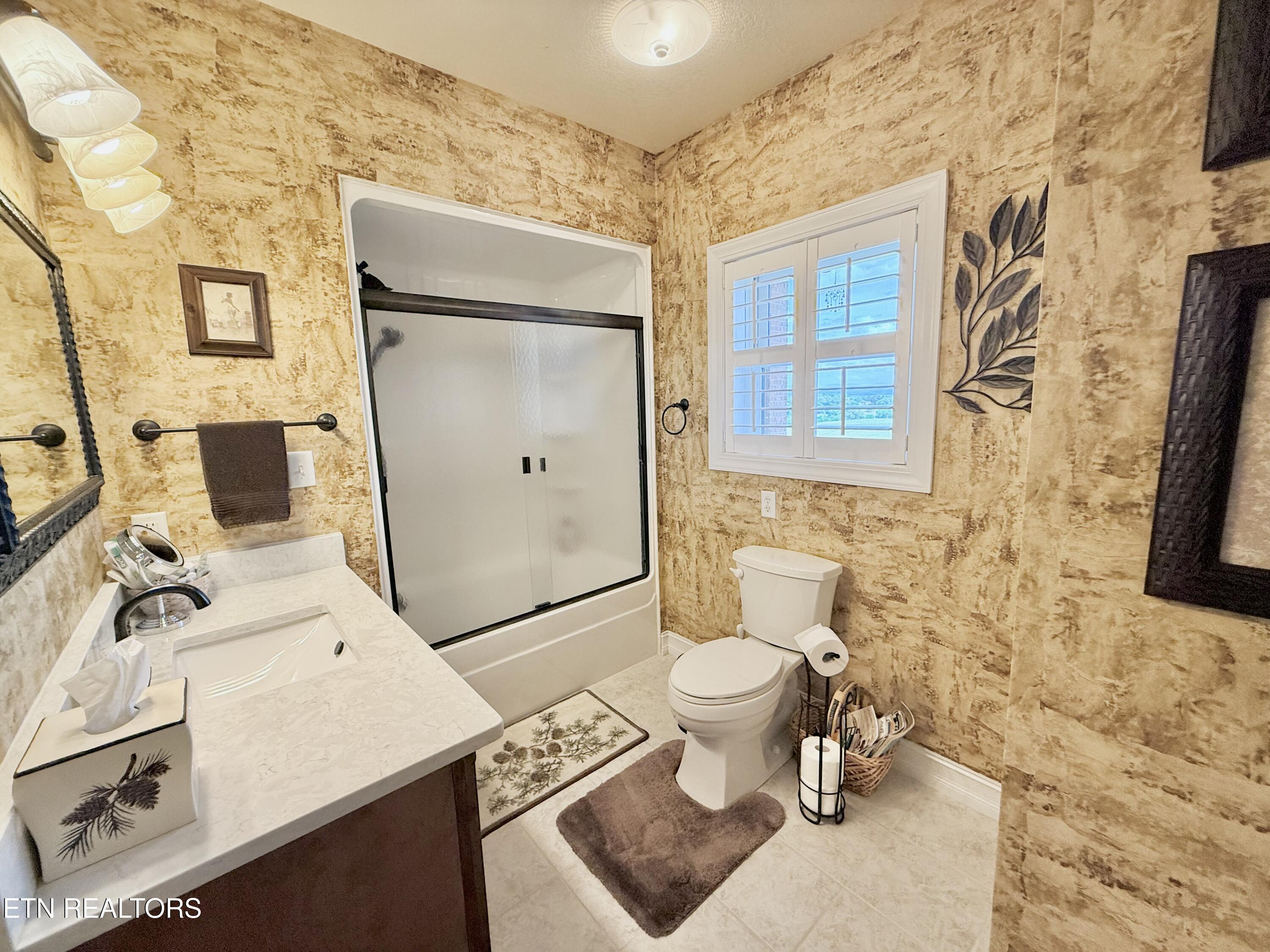 127 Golf View Boulevard Dandridge TN 37725