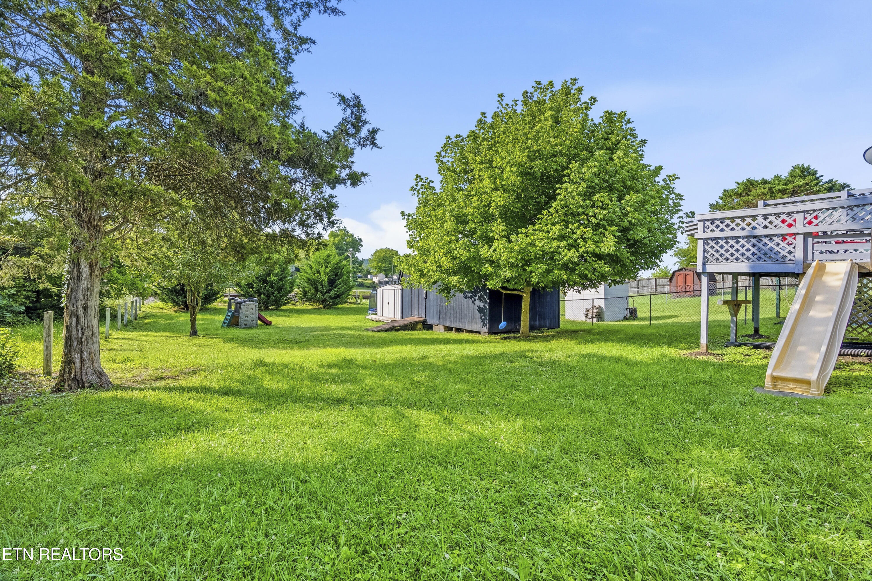 613 Fowler Street Clinton TN 37716