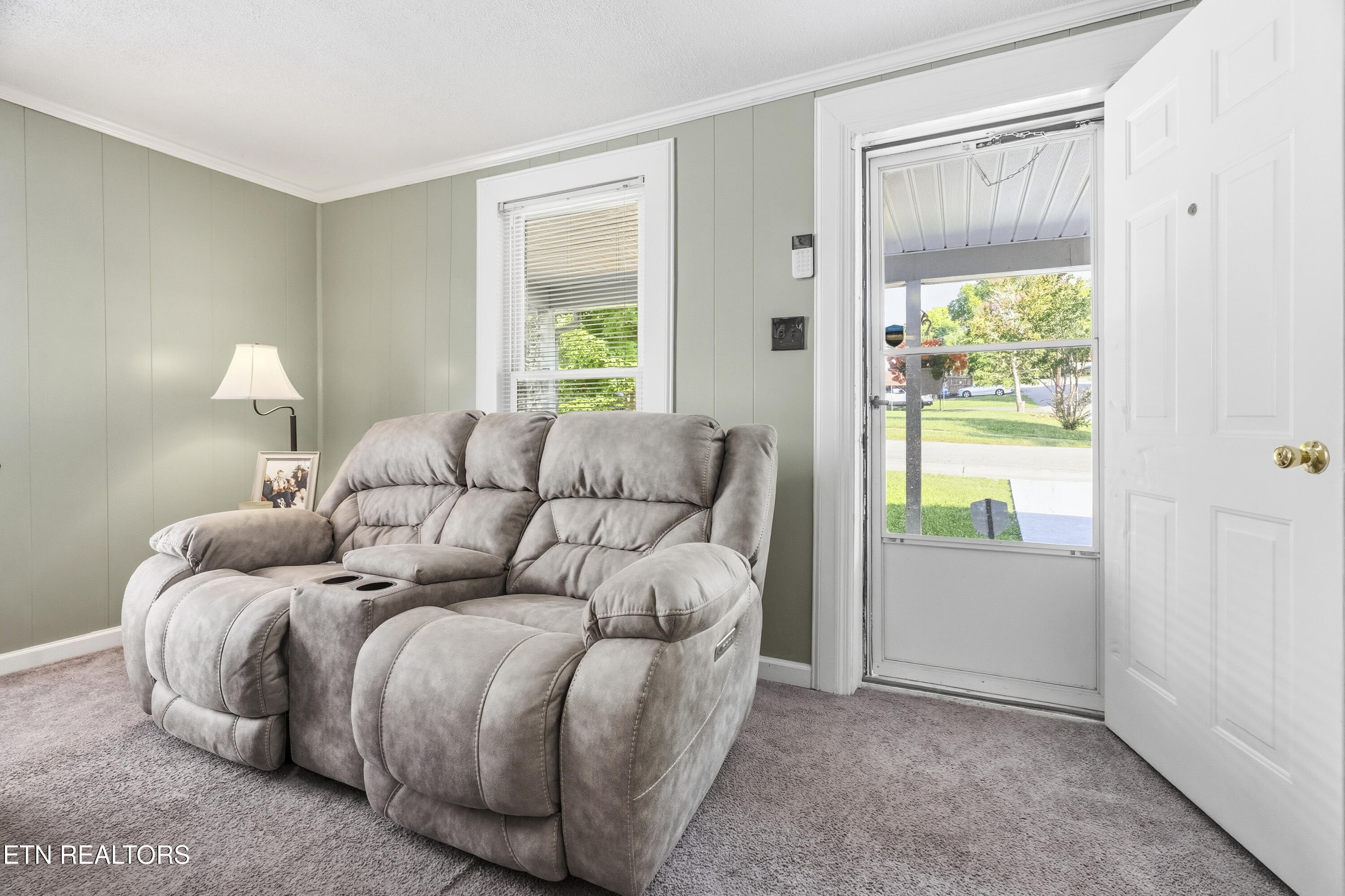 613 Fowler Street Clinton TN 37716