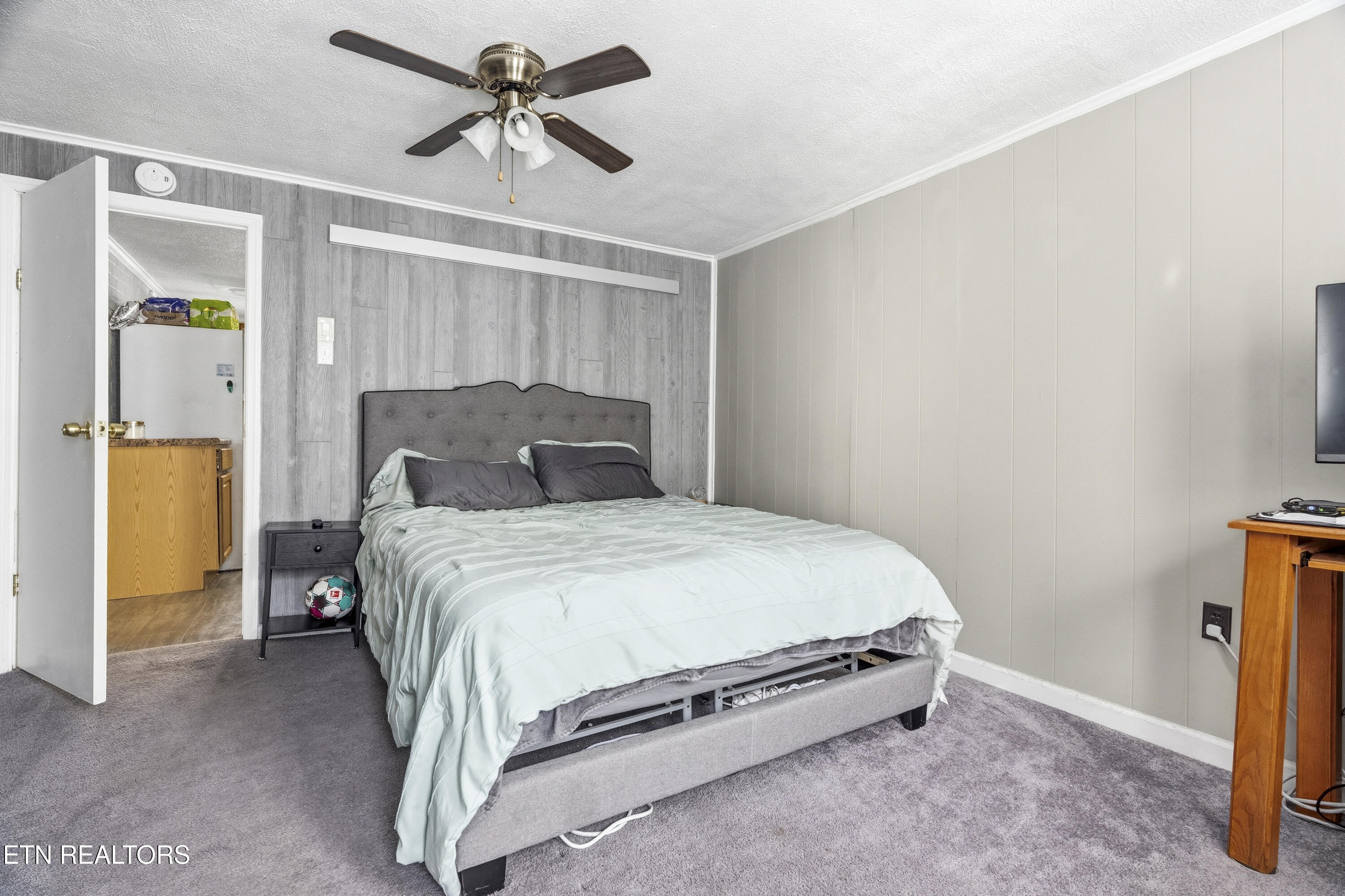 613 Fowler Street Clinton TN 37716