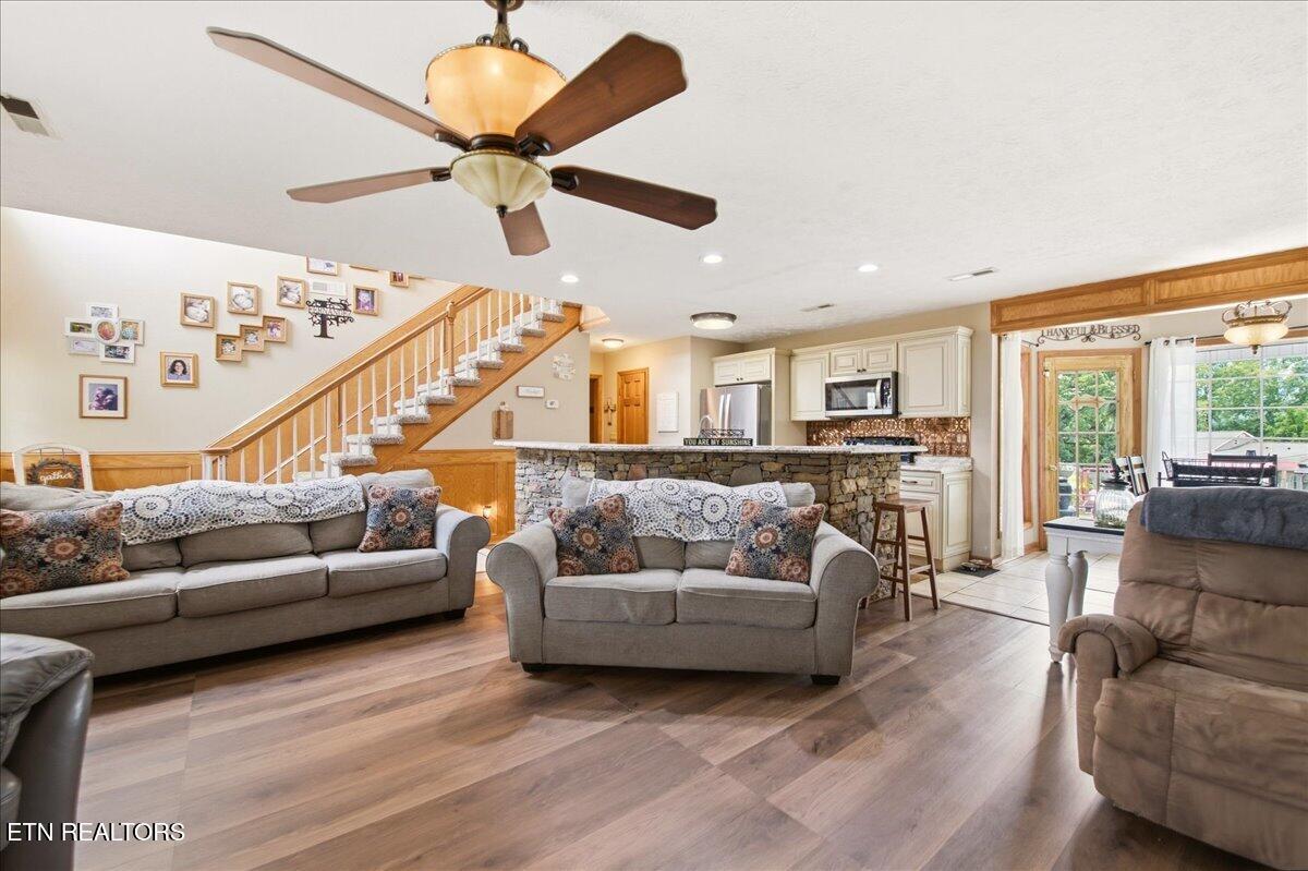 146 Crescent Lane Jacksboro TN 37757