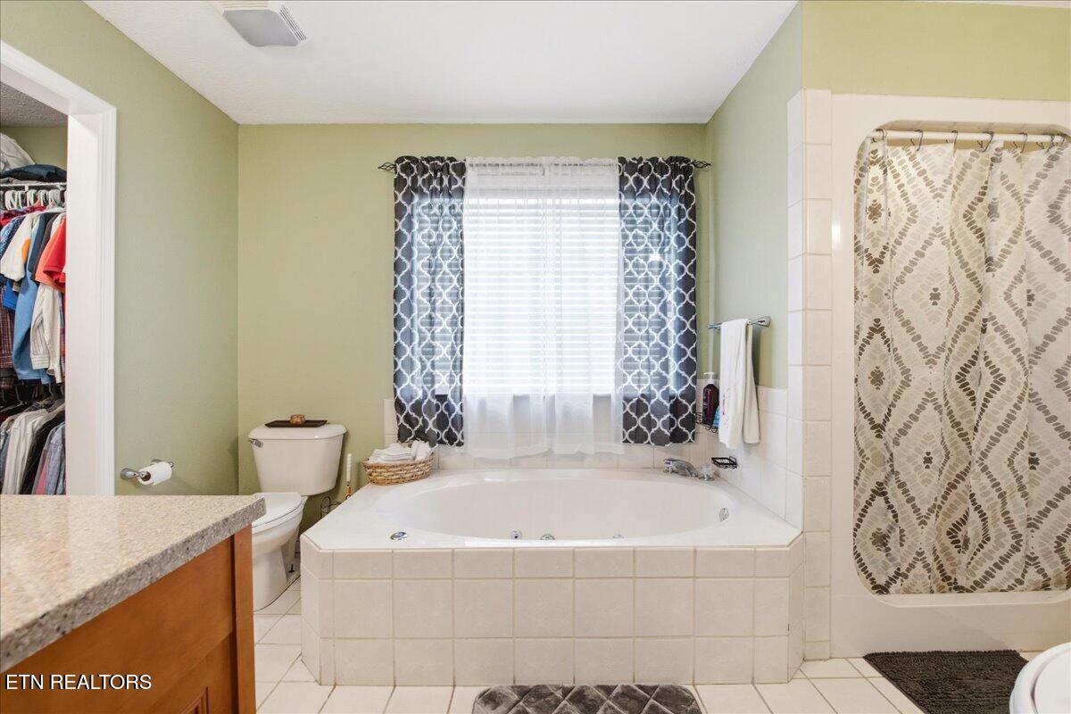 146 Crescent Lane Jacksboro TN 37757