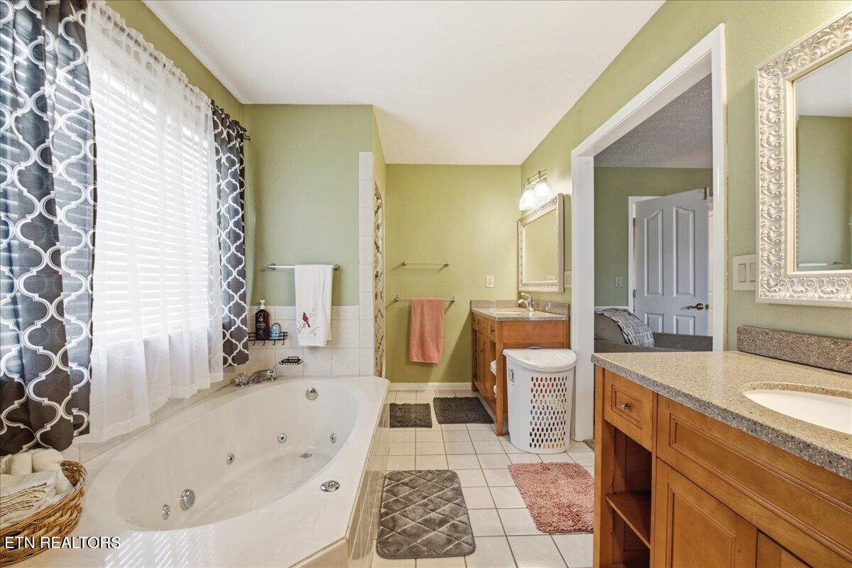 146 Crescent Lane Jacksboro TN 37757