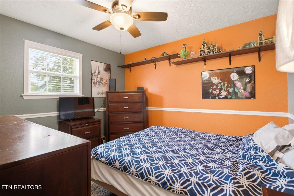 146 Crescent Lane Jacksboro TN 37757