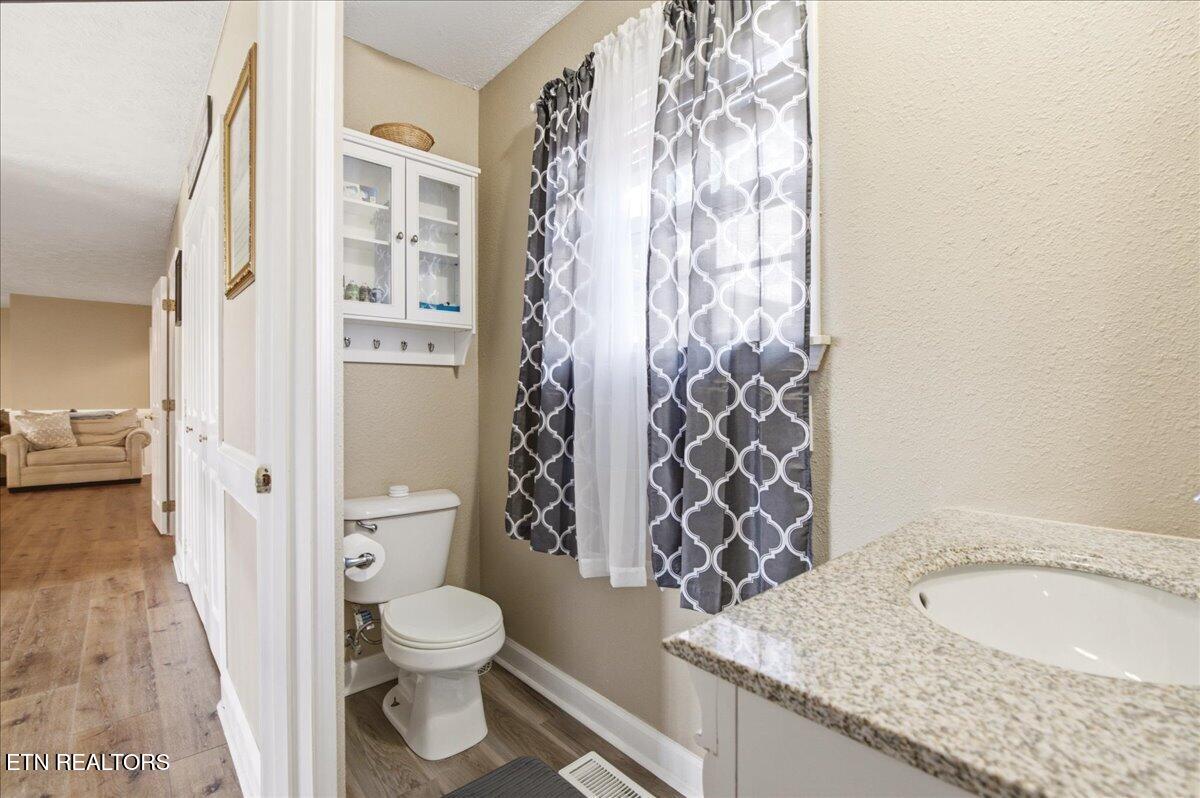 146 Crescent Lane Jacksboro TN 37757