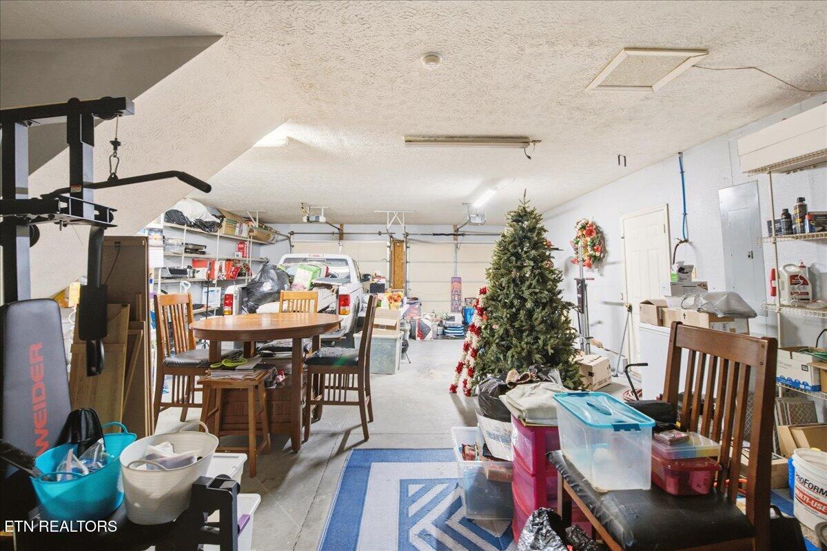146 Crescent Lane Jacksboro TN 37757