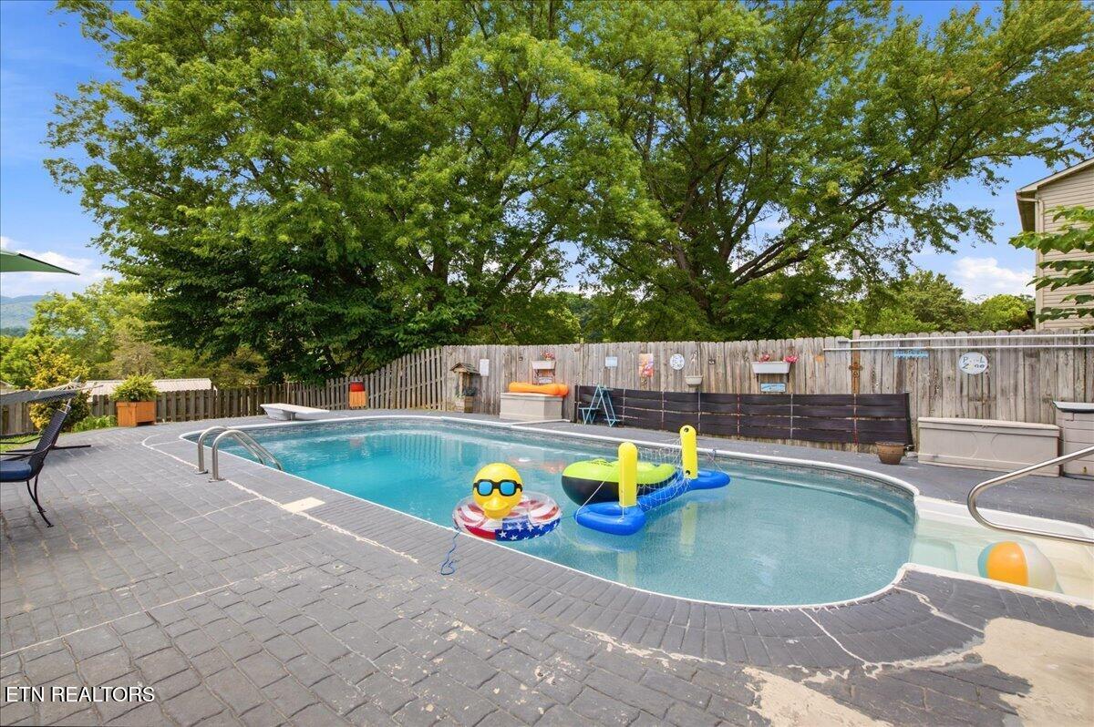 146 Crescent Lane Jacksboro TN 37757