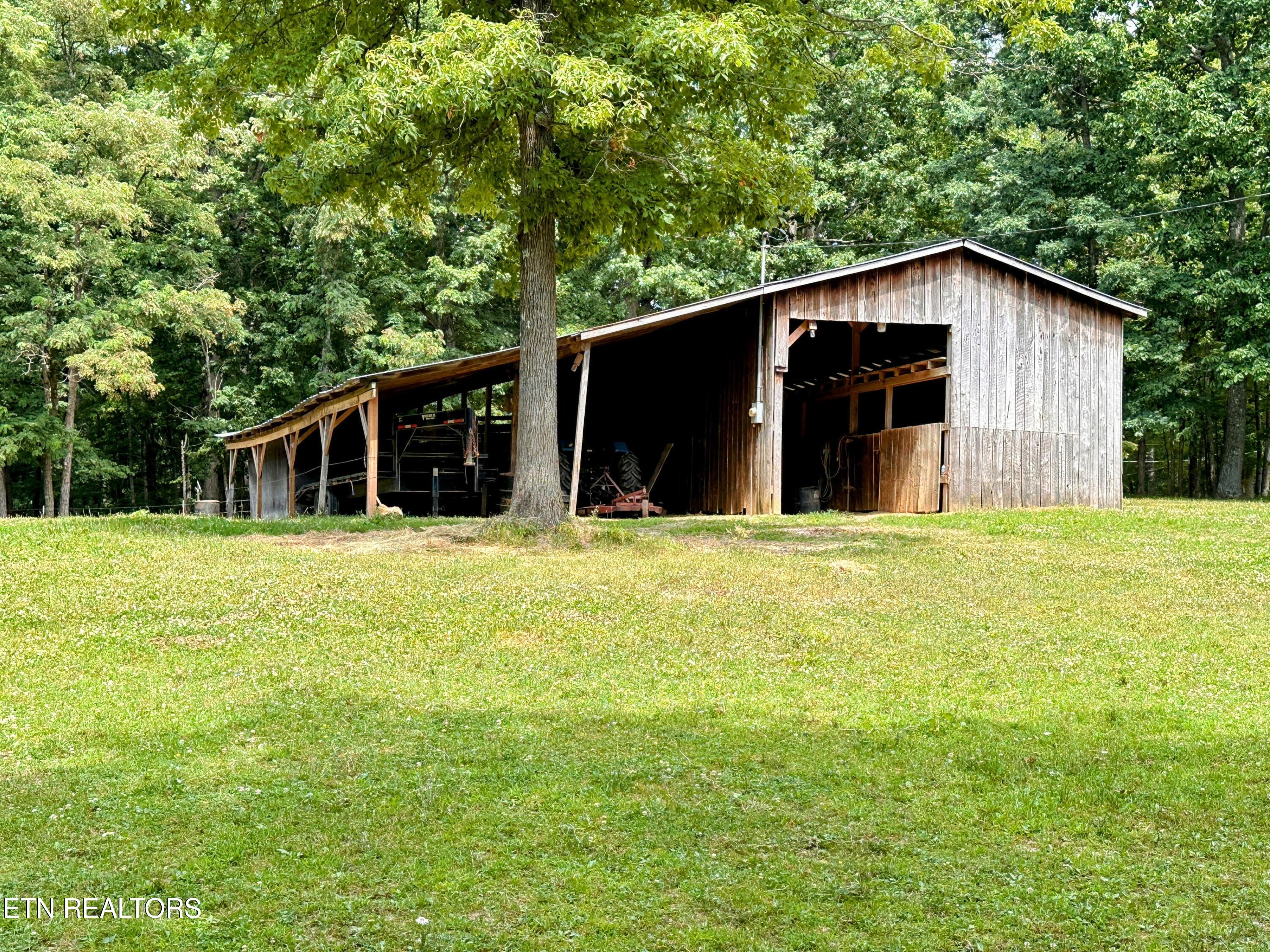 1065 Star Point Road Jamestown TN 38556