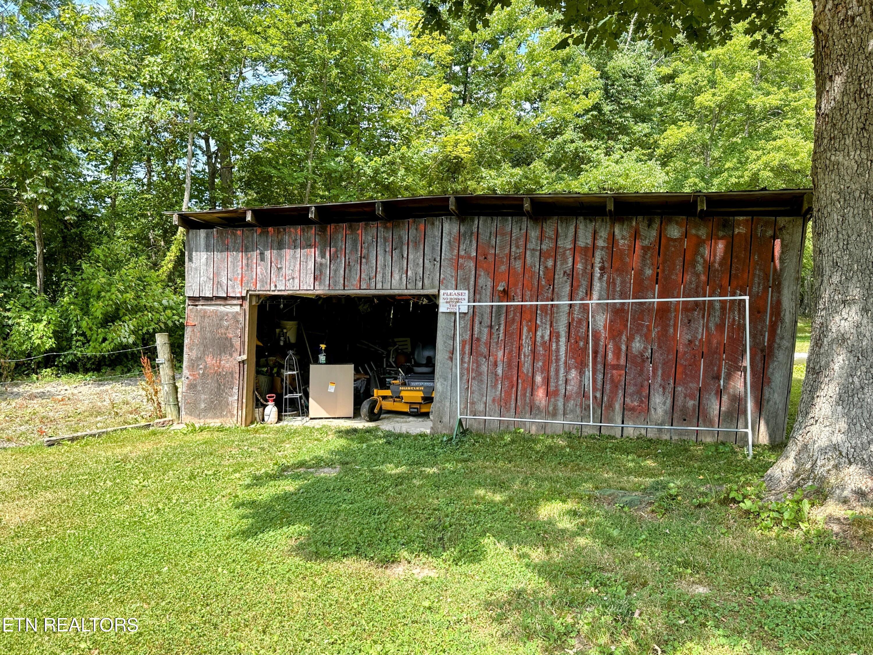 1065 Star Point Road Jamestown TN 38556