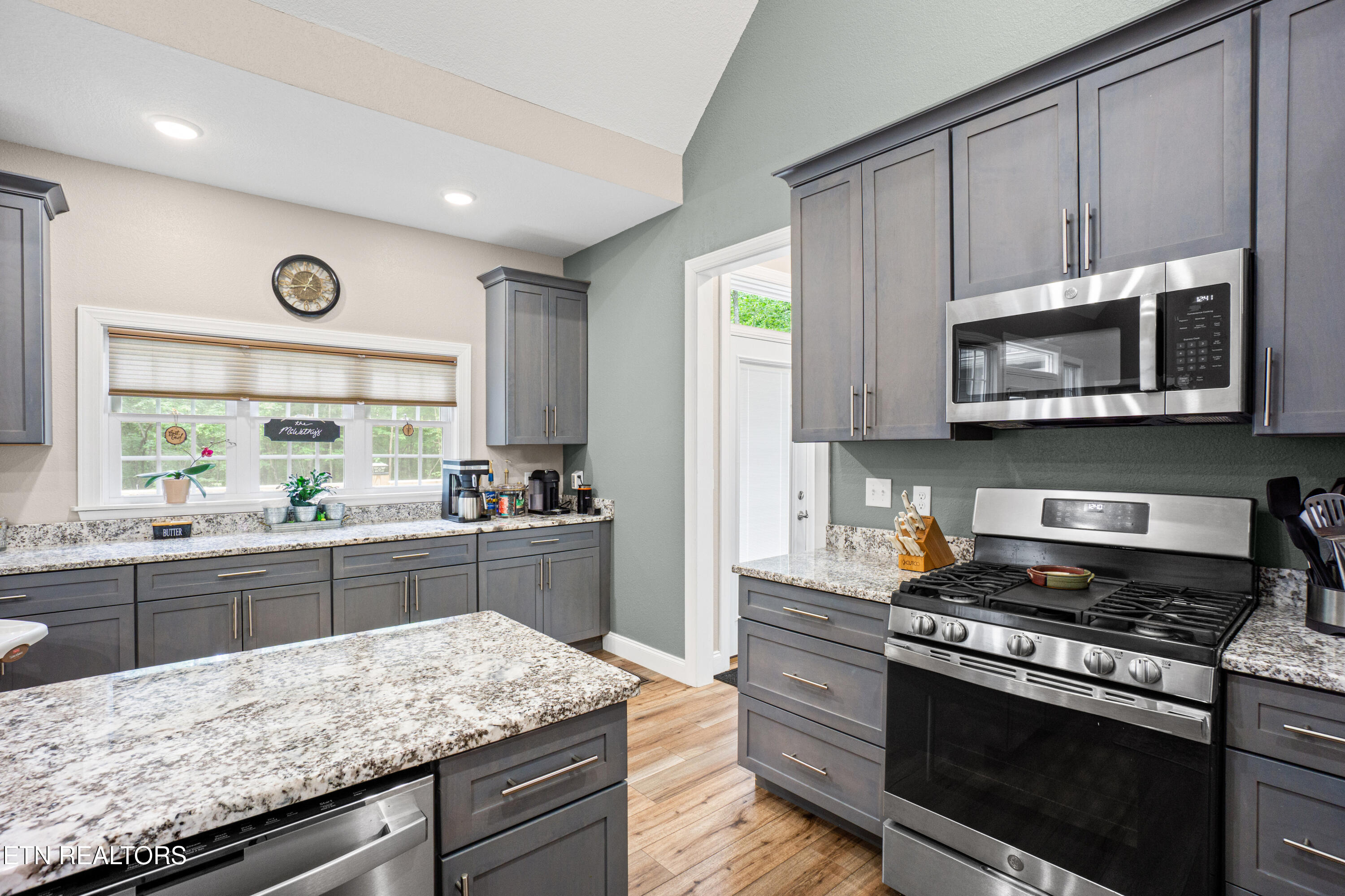 617 Icy Cove Trail Monterey TN 38574
