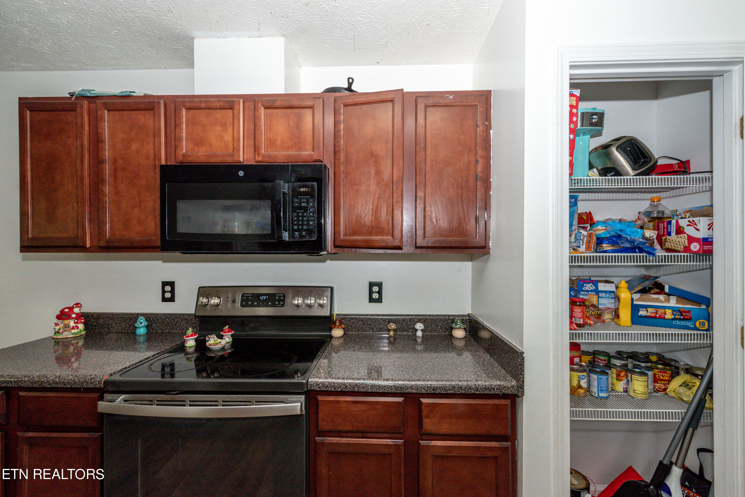 4122 Barb Hollow Road Walland TN 37886