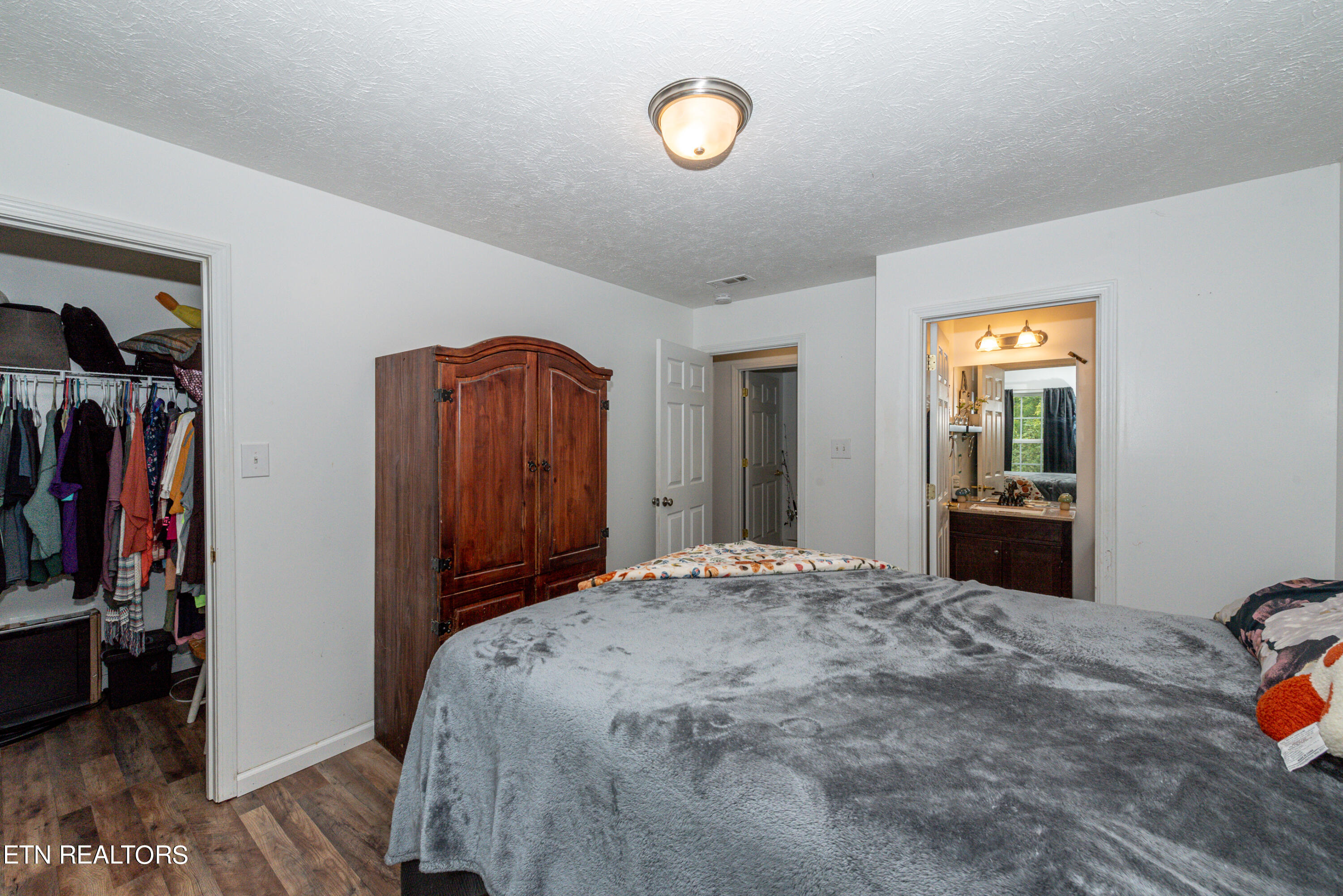 4122 Barb Hollow Road Walland TN 37886