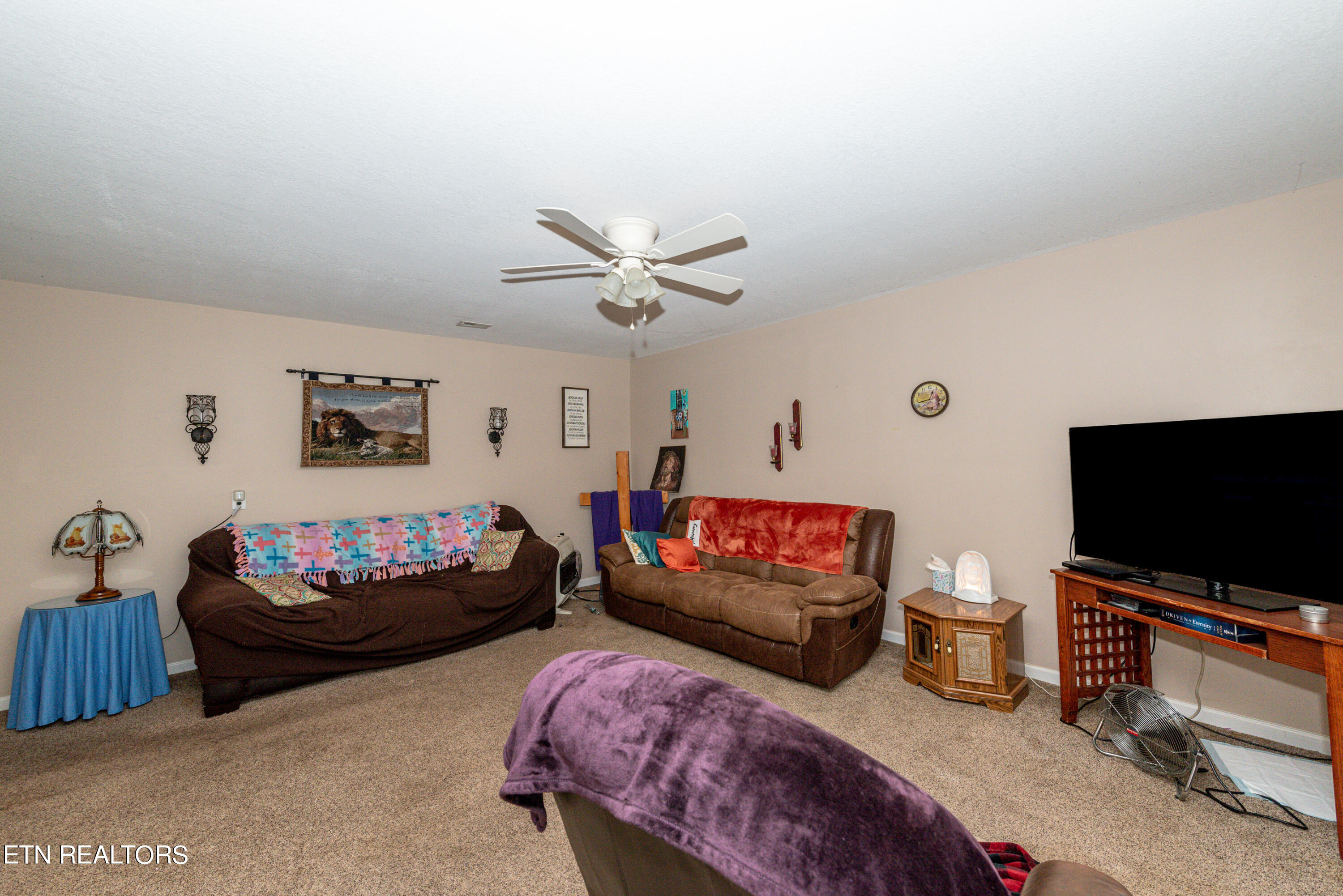 4122 Barb Hollow Road Walland TN 37886