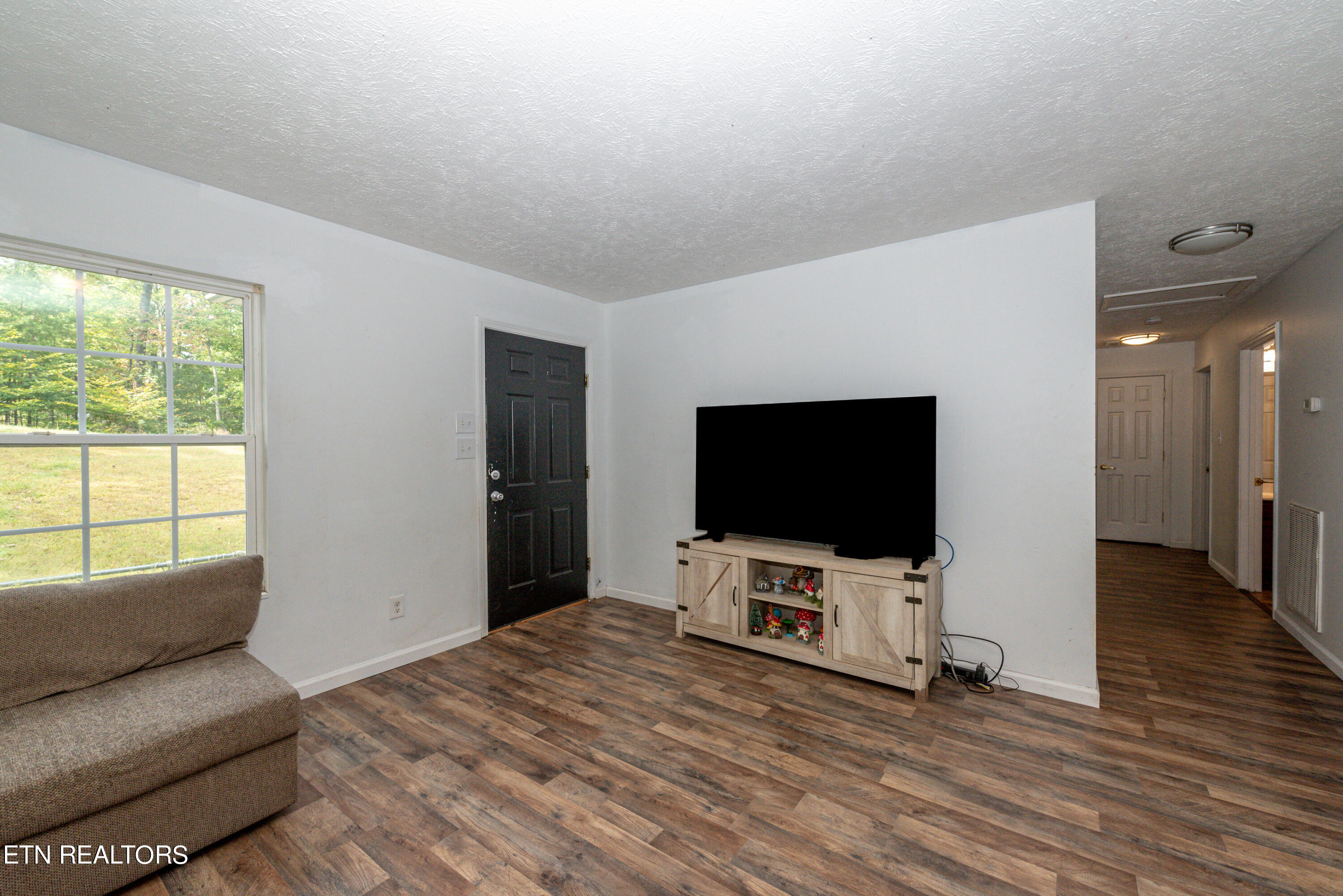 4122 Barb Hollow Road Walland TN 37886