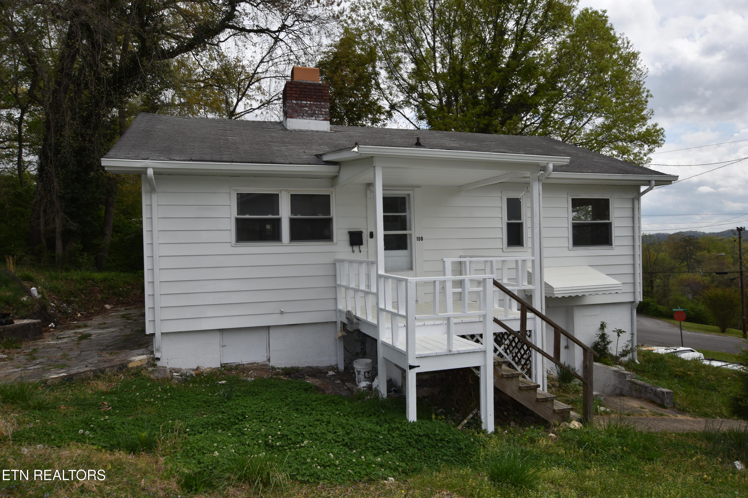 100 W Geneva Lane Oak Ridge TN 37830