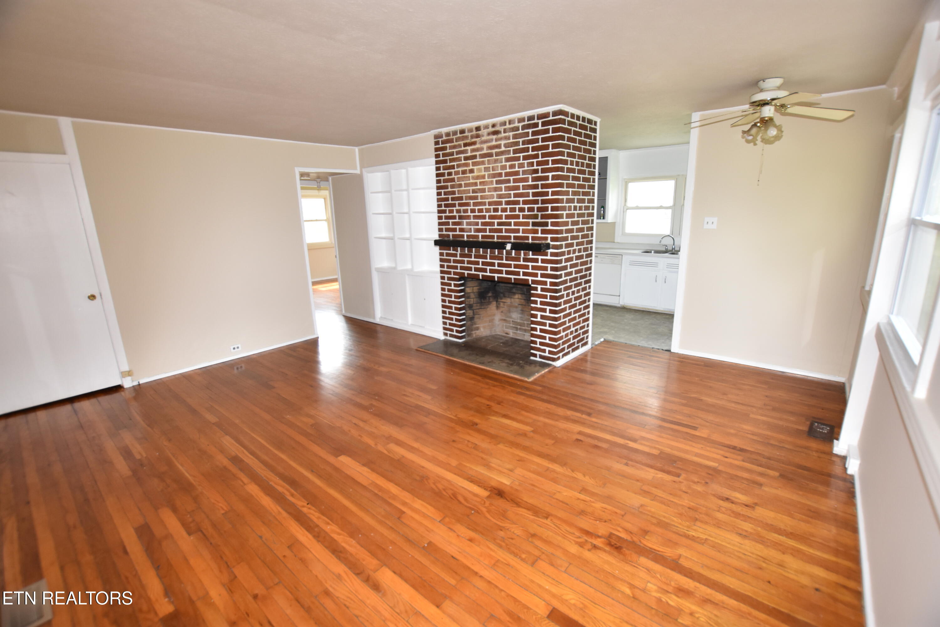 100 W Geneva Lane Oak Ridge TN 37830