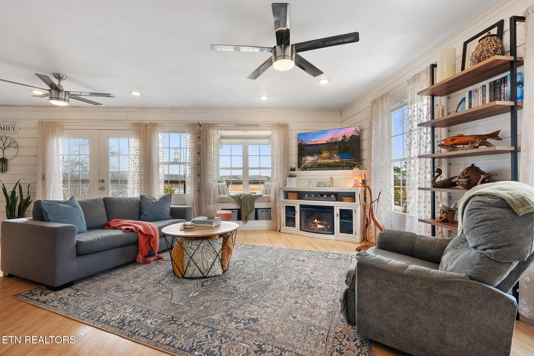 3304 Buck Horn Road Sevierville TN 37876