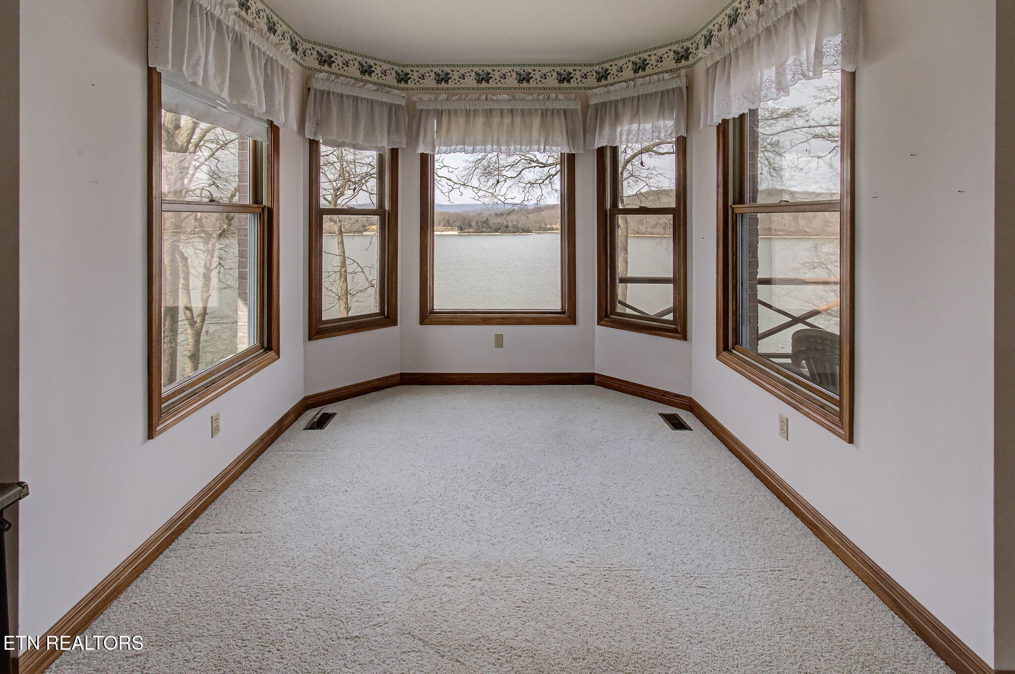 157 Tanglewood Lane Kingston TN 37763