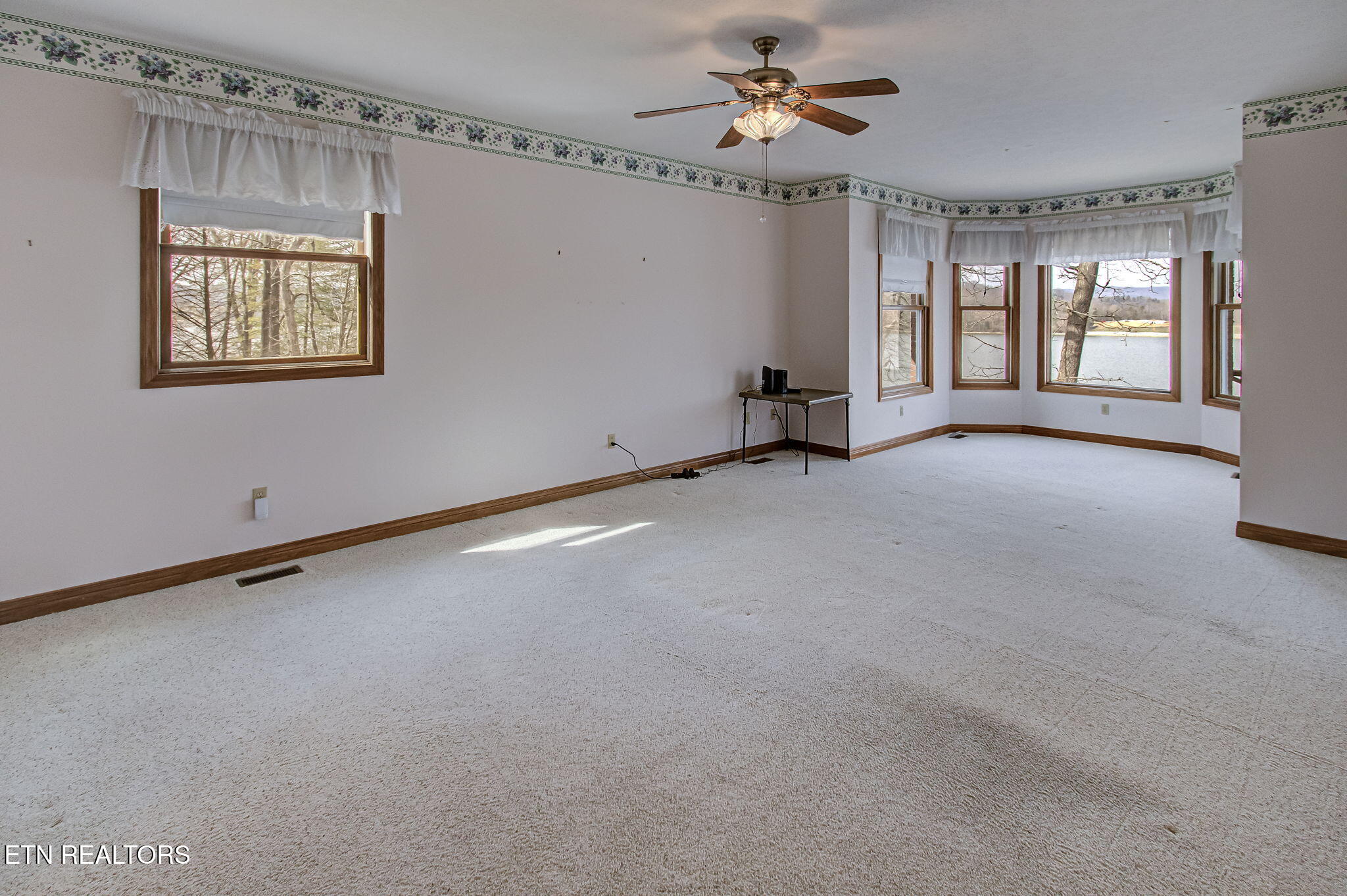 157 Tanglewood Lane Kingston TN 37763