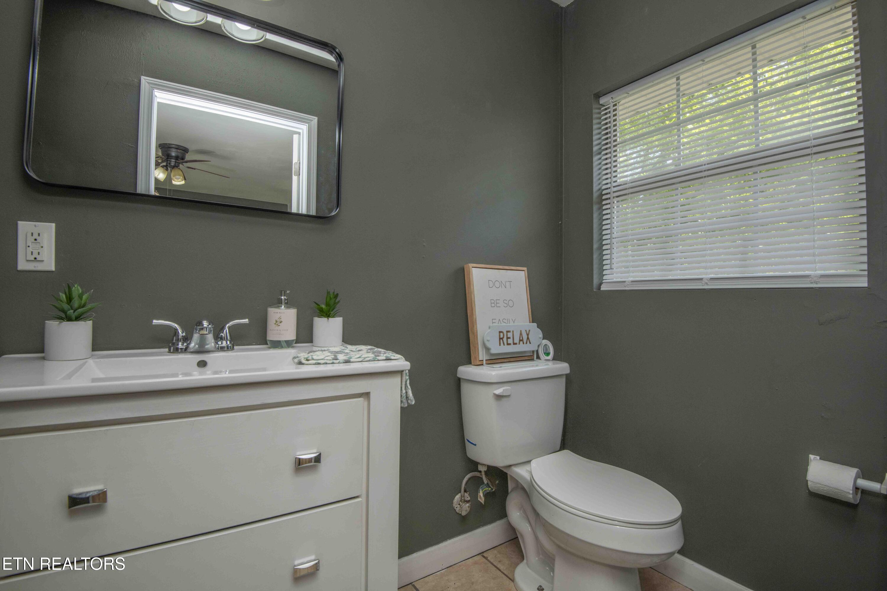 1305 Holmouth Lane Knoxville TN 37914