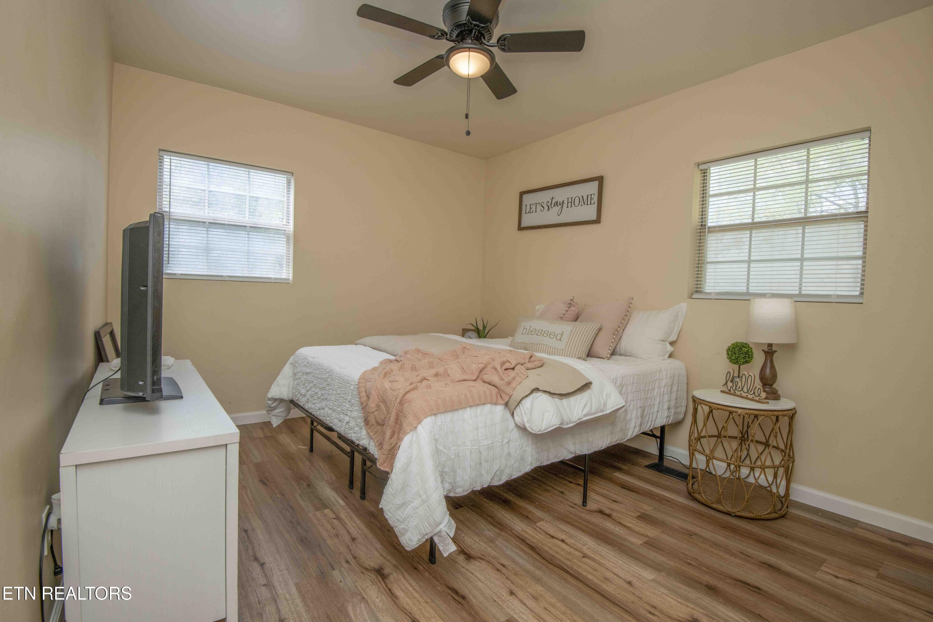 1305 Holmouth Lane Knoxville TN 37914
