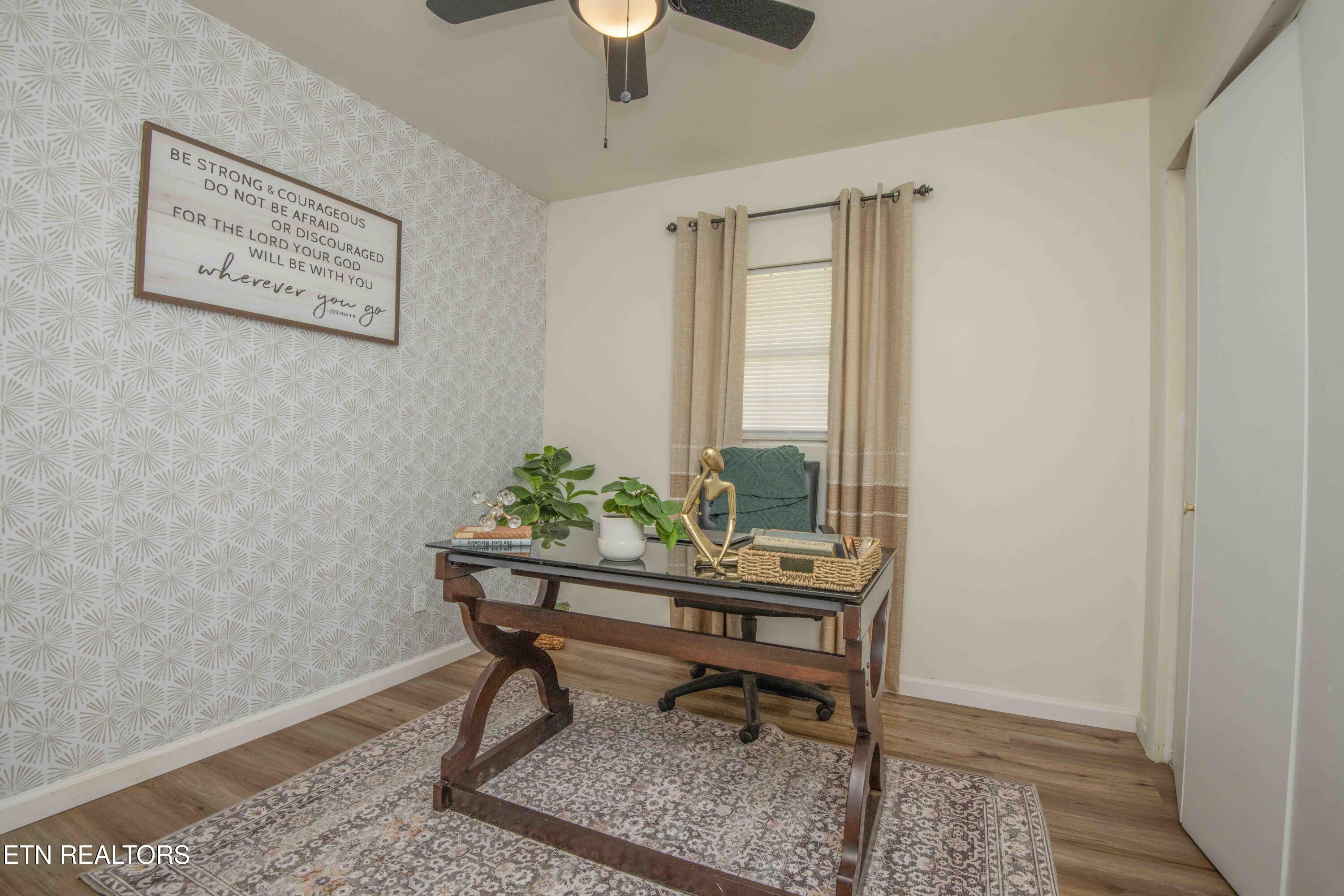1305 Holmouth Lane Knoxville TN 37914
