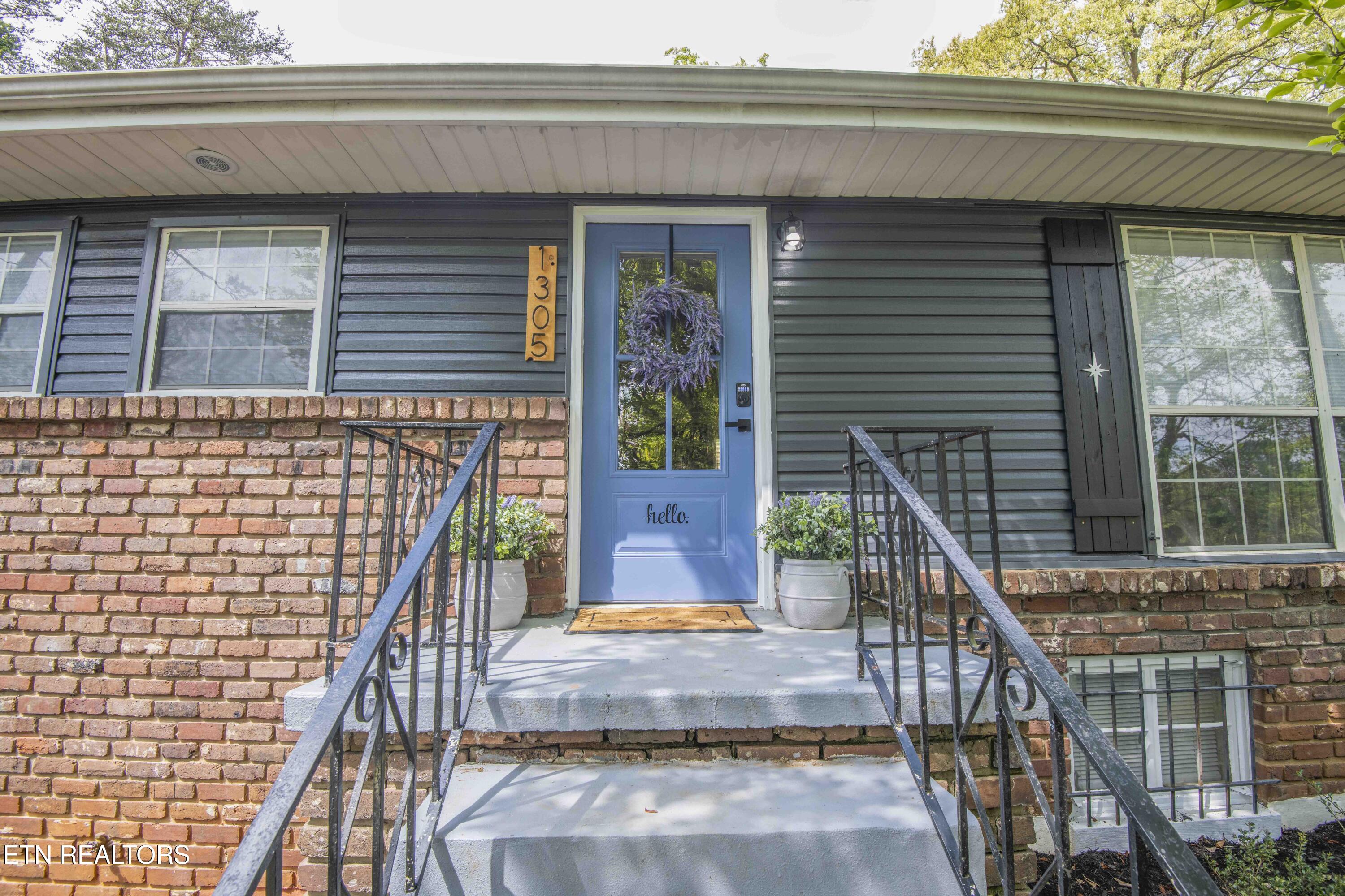 1305 Holmouth Lane Knoxville TN 37914