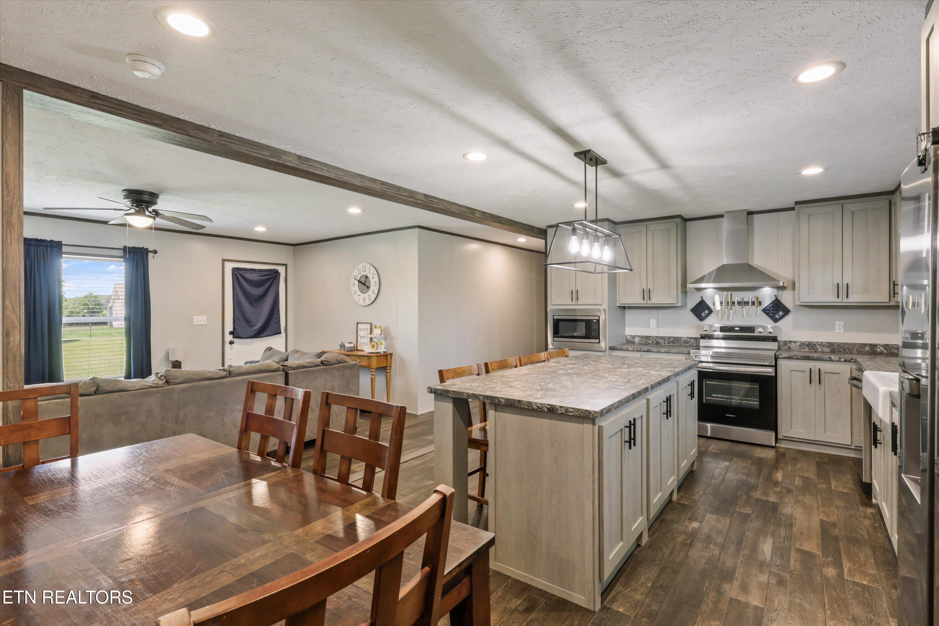 158 Frankfort Road Lancing TN 37770