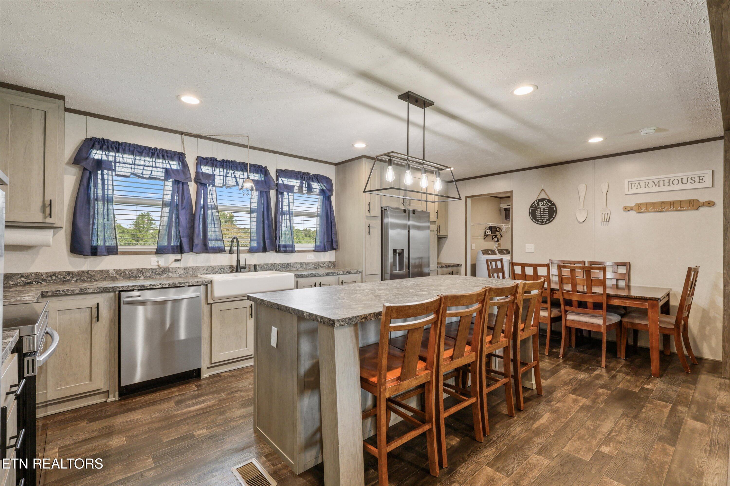 158 Frankfort Road Lancing TN 37770