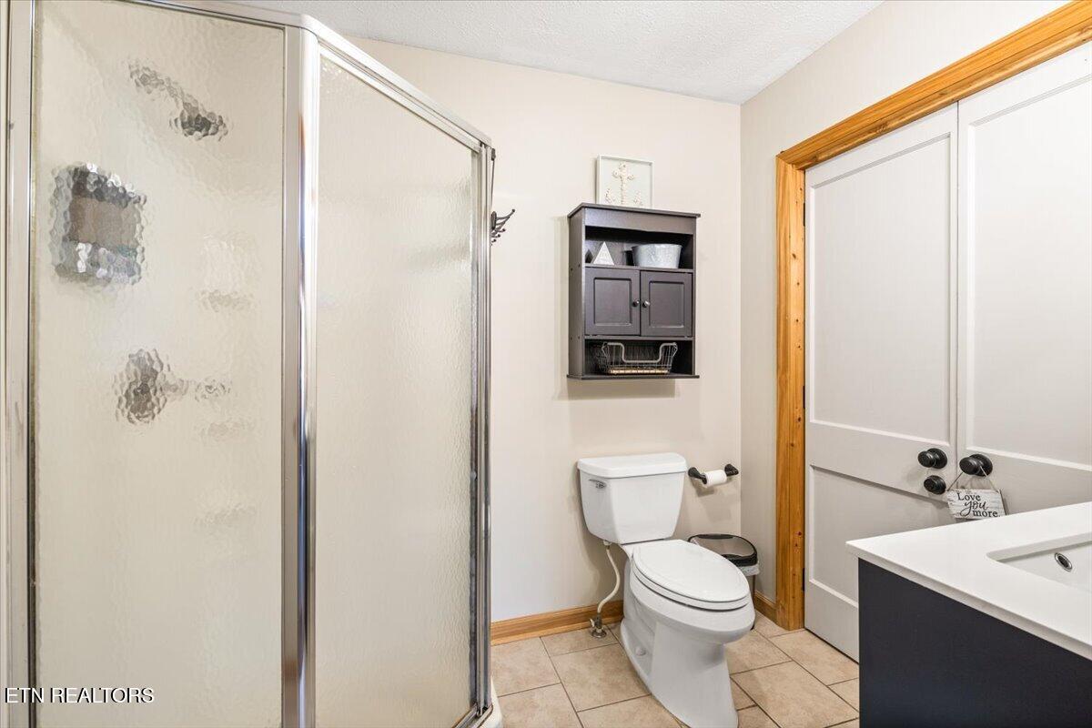 131 Phoenix Lane Speedwell TN 37870