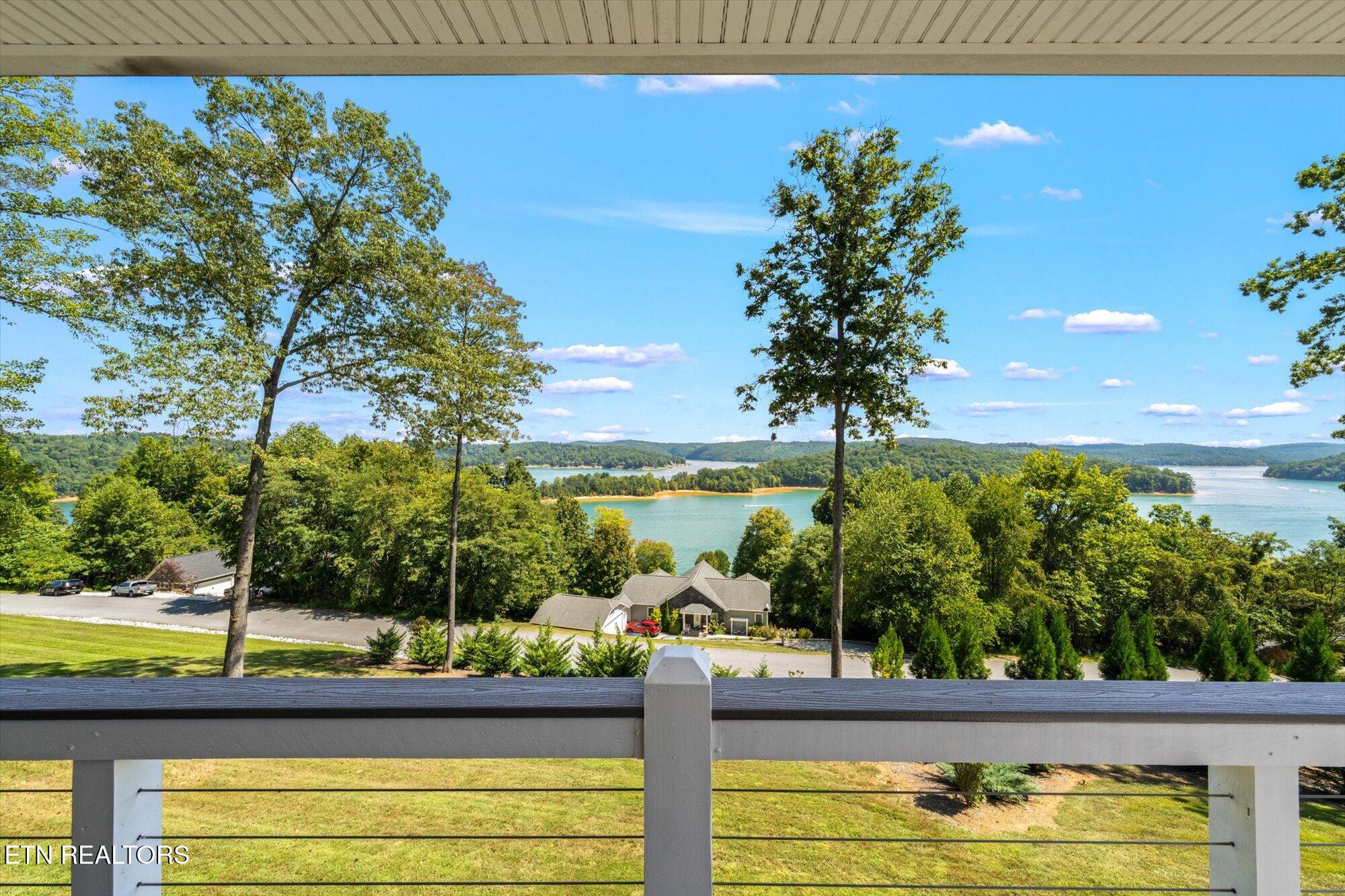 156 Smokeys Point Lafollette TN 37766