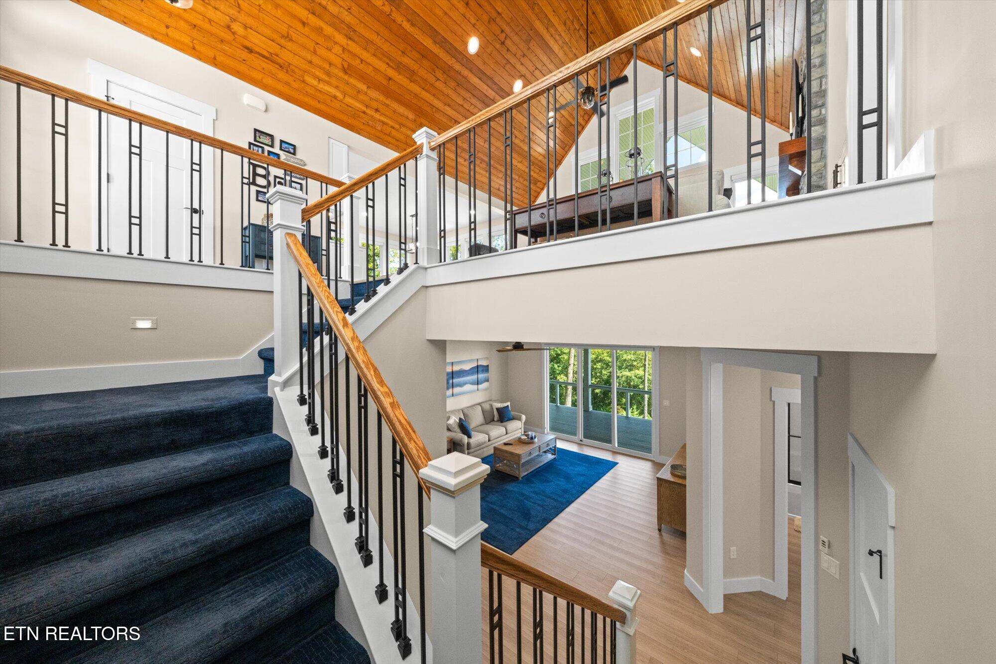 156 Smokeys Point Lafollette TN 37766