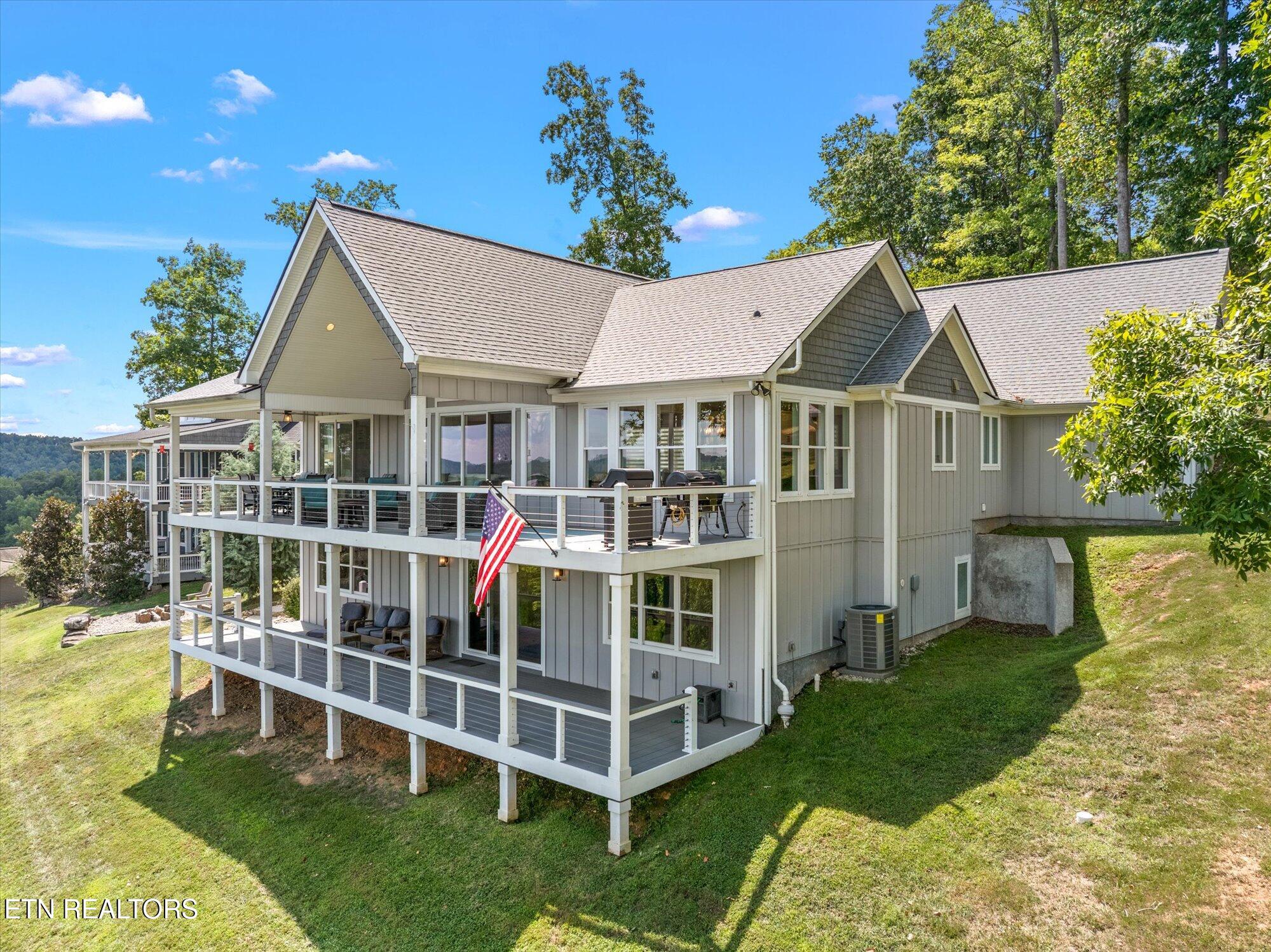 156 Smokeys Point Lafollette TN 37766