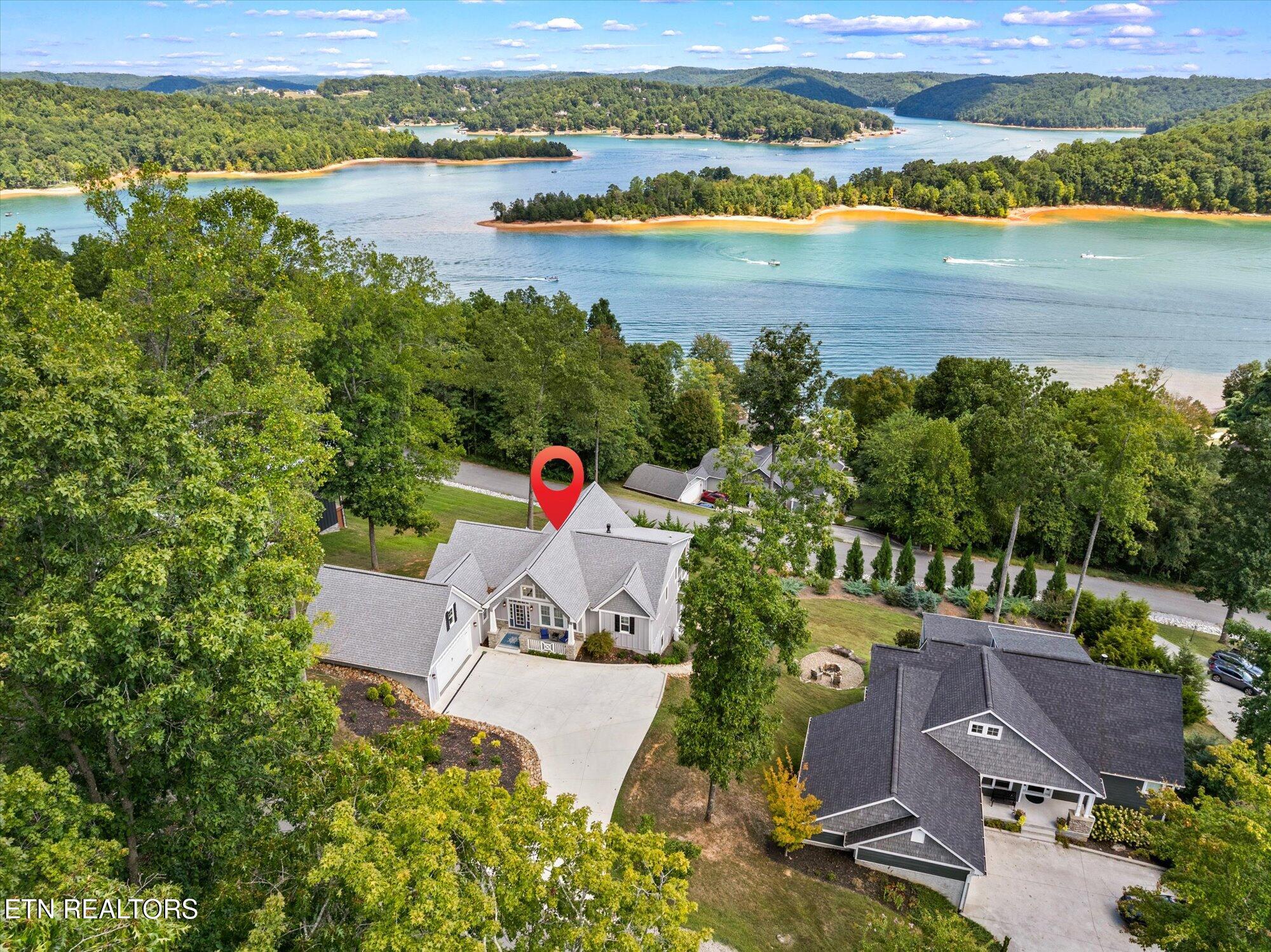 156 Smokeys Point Lafollette TN 37766