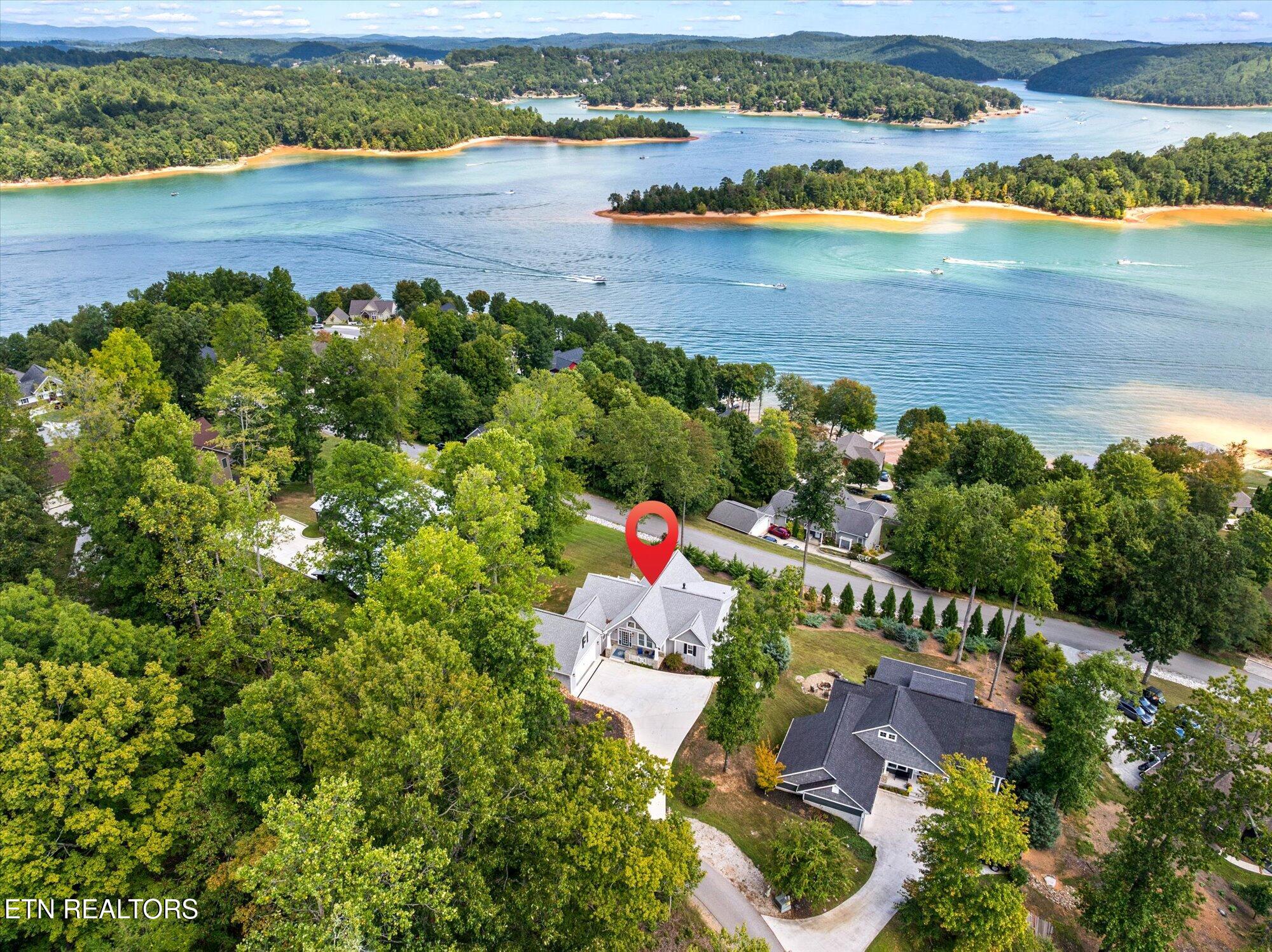 156 Smokeys Point Lafollette TN 37766