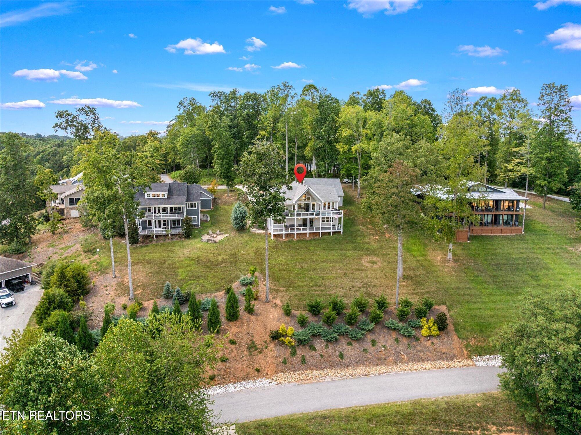 156 Smokeys Point Lafollette TN 37766