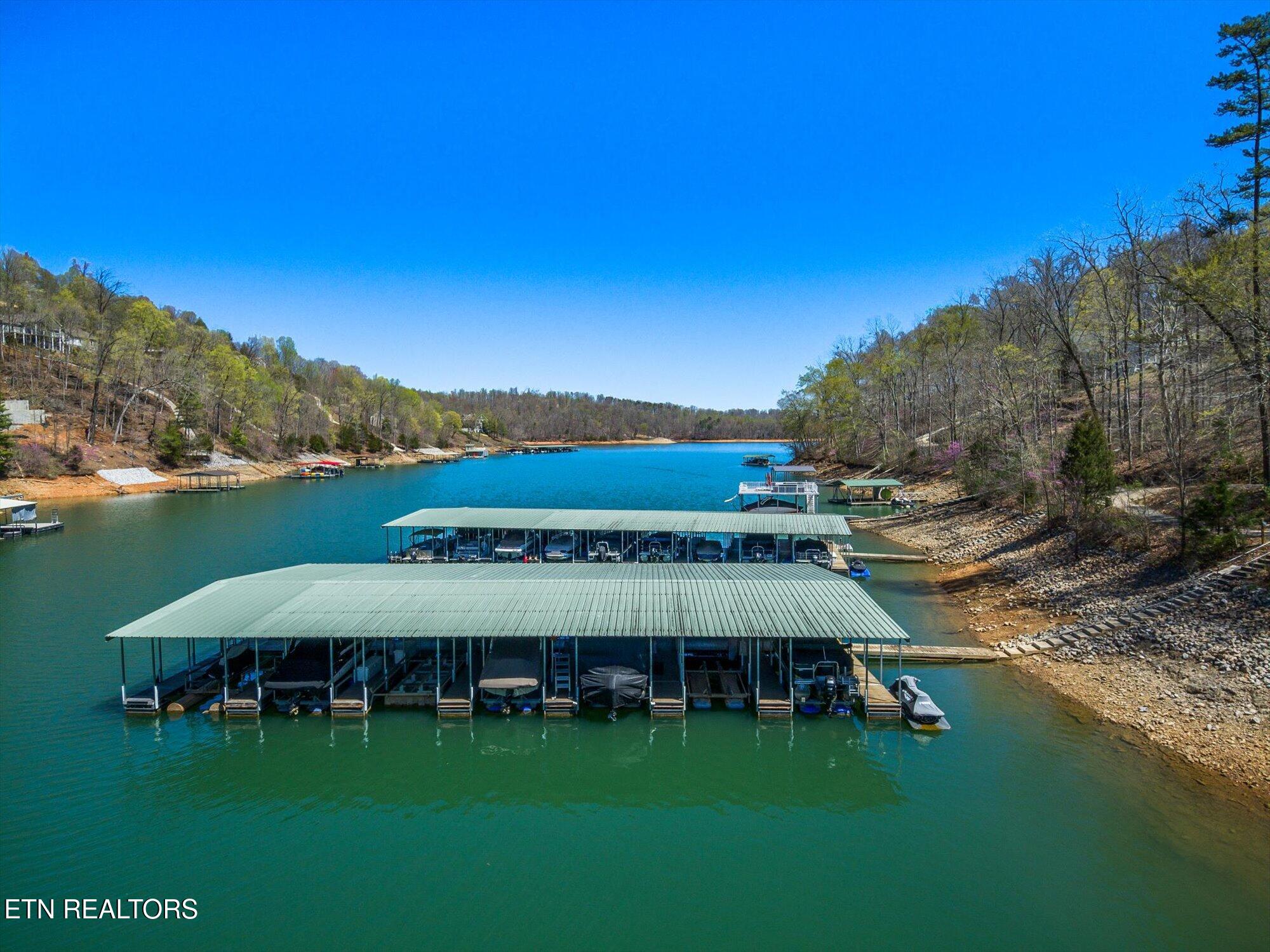 156 Smokeys Point Lafollette TN 37766